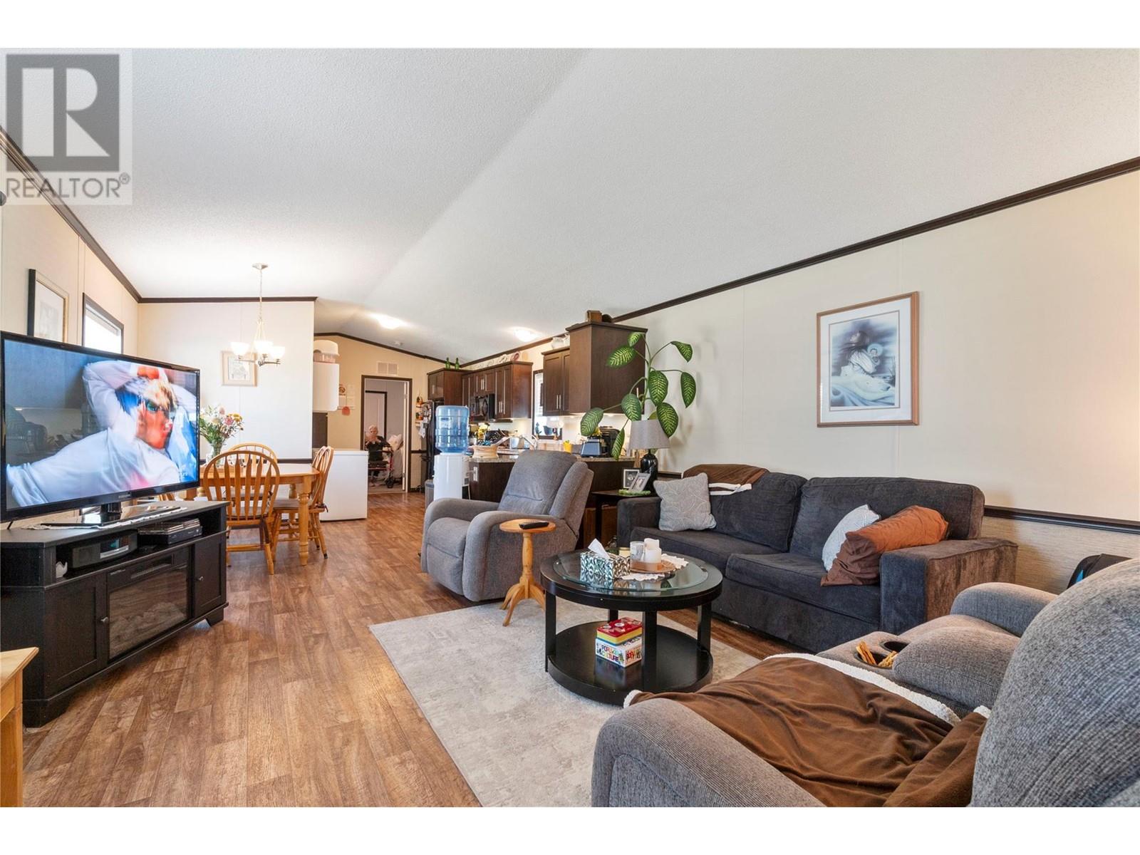 504 Pine Street Unit# 3, Chase, British Columbia  V0E 1M0 - Photo 9 - 10345528