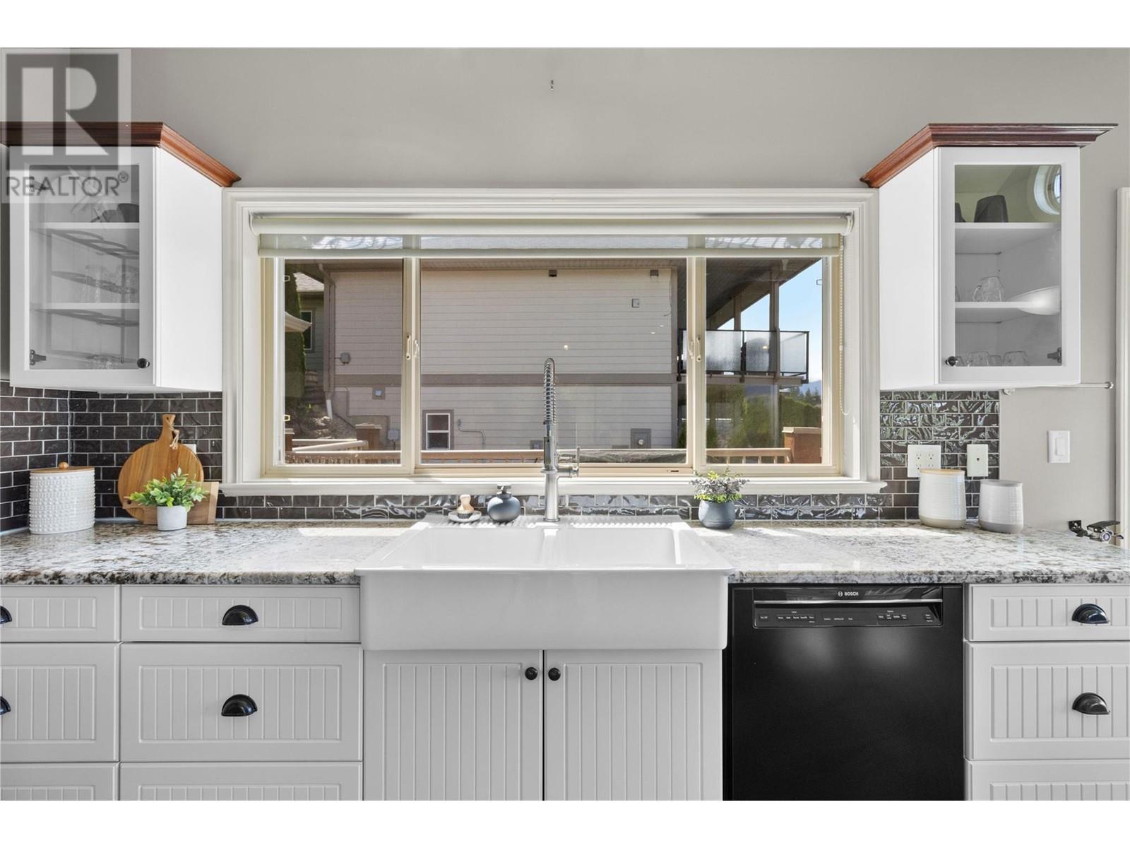 3240 Roncastle Road, Blind Bay, British Columbia  V0E 1H1 - Photo 20 - 10349000