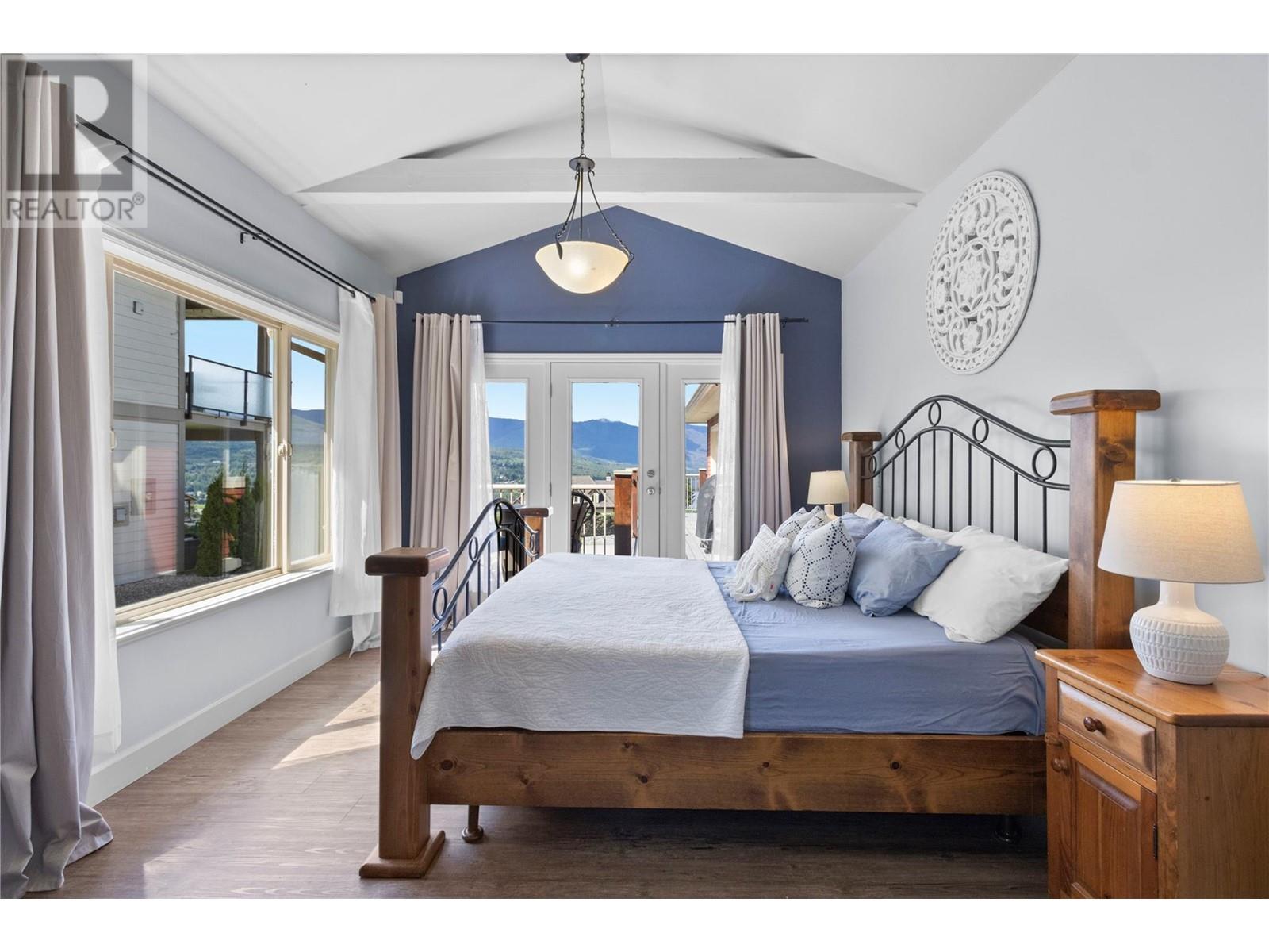 3240 Roncastle Road, Blind Bay, British Columbia  V0E 1H1 - Photo 23 - 10349000