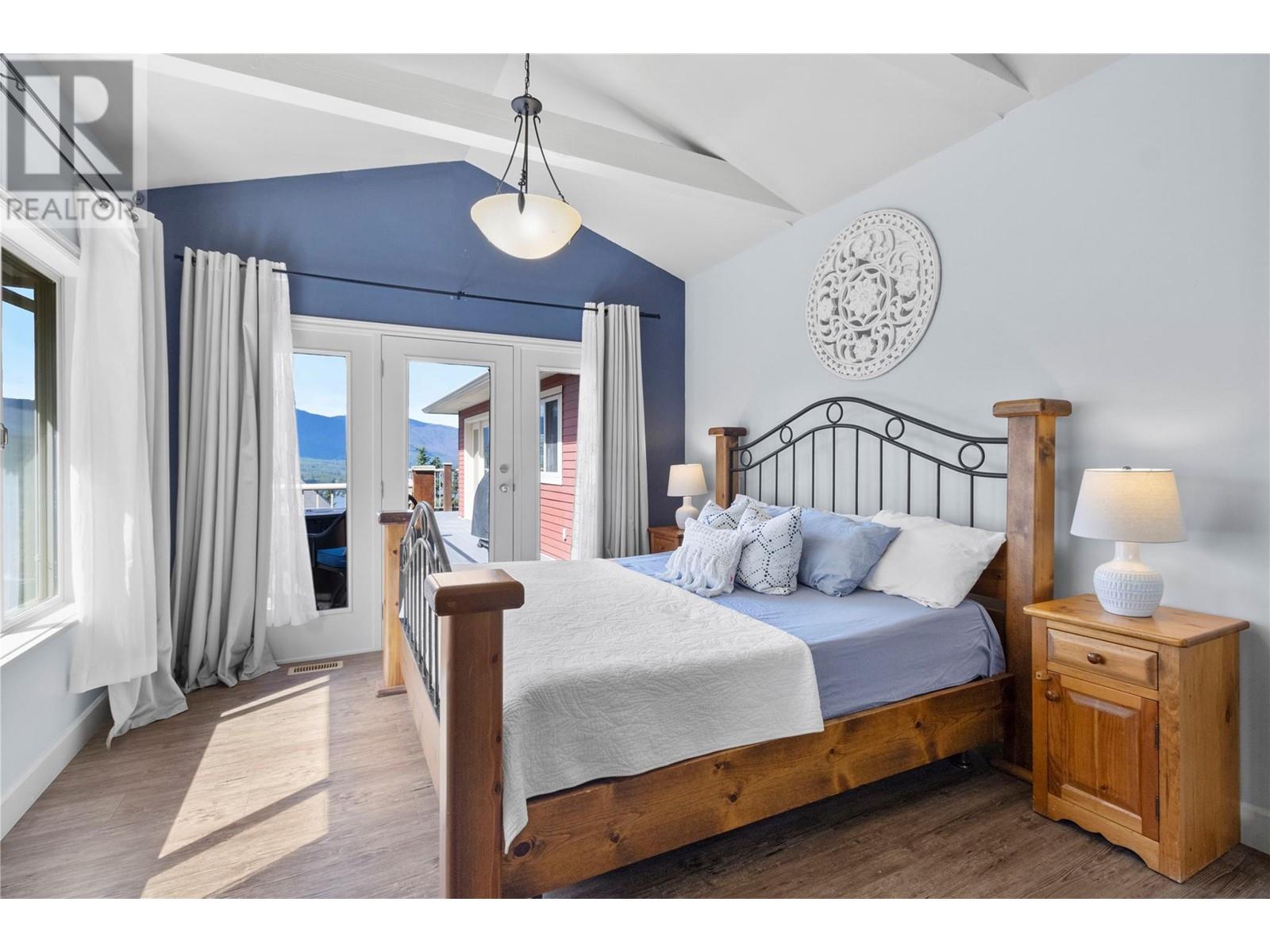 3240 Roncastle Road, Blind Bay, British Columbia  V0E 1H1 - Photo 25 - 10349000