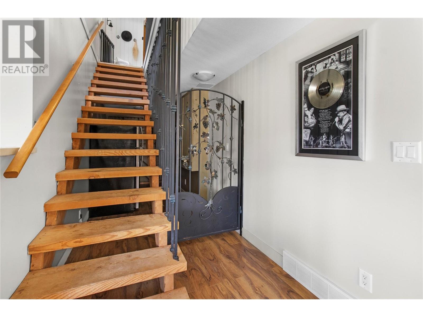 3240 Roncastle Road, Blind Bay, British Columbia  V0E 1H1 - Photo 44 - 10349000