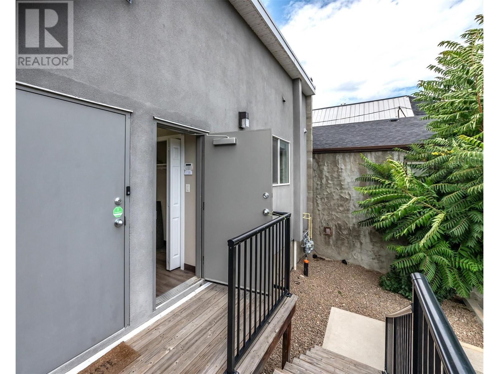6369 Main Street, Oliver, British Columbia  V0H 1T0 - Photo 18 - 10349401