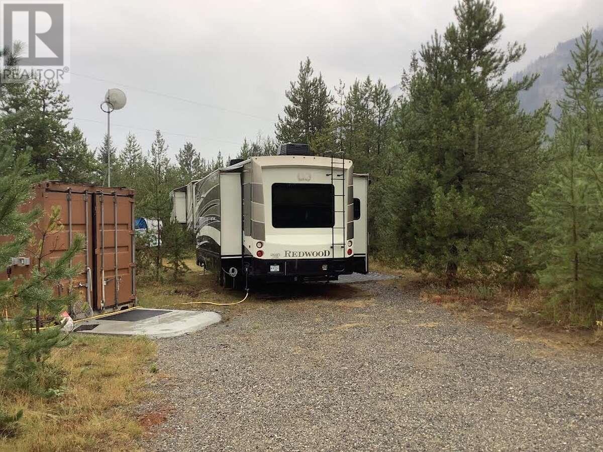 6530 Kittyhawk Road, Kitchener, British Columbia  V2B 1W0 - Photo 11 - 10350241