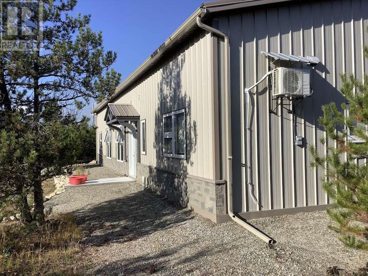 6530 Kittyhawk Road, Kitchener, British Columbia  V2B 1W0 - Photo 3 - 10350241