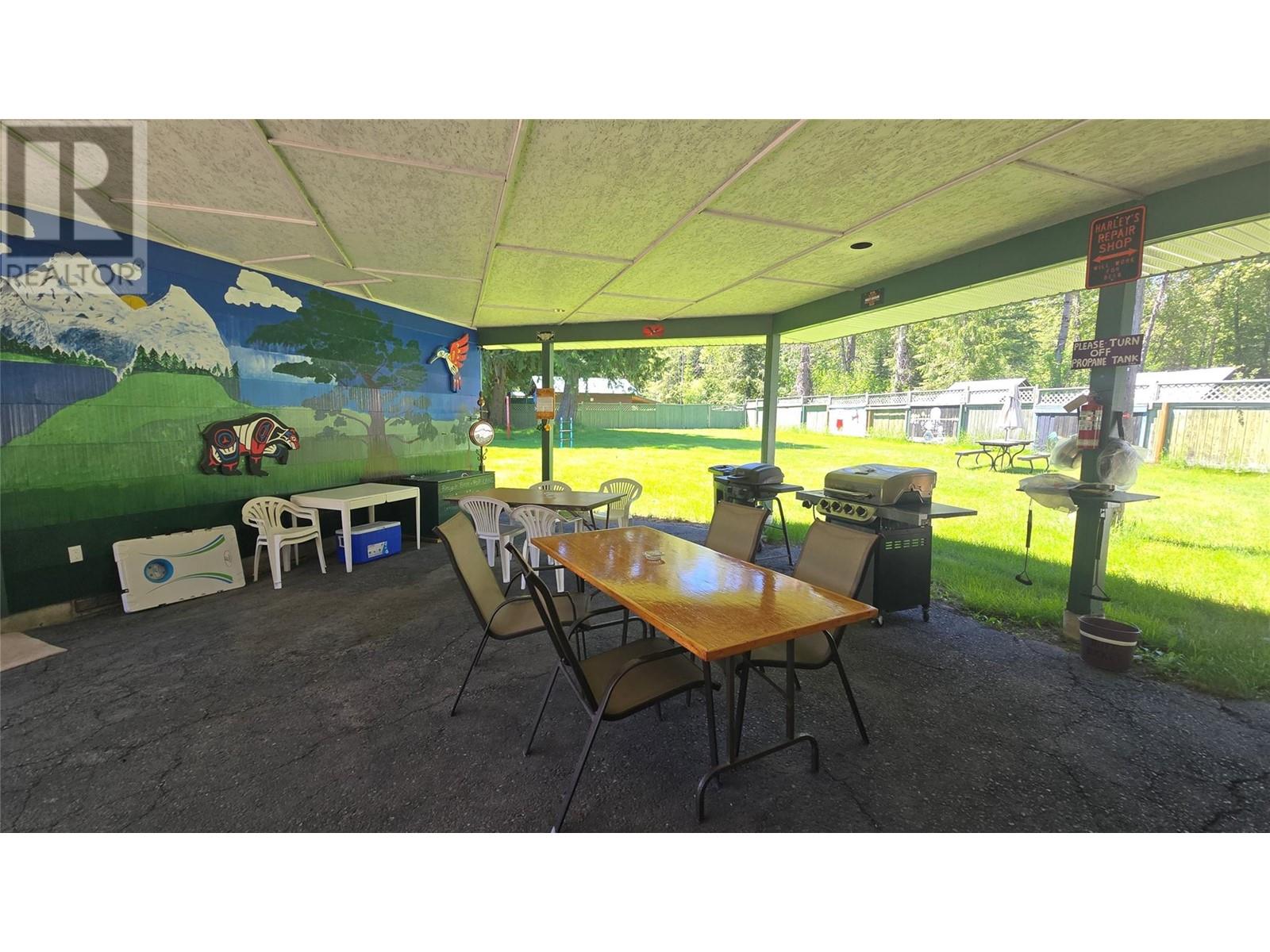 110 & 114 Motel Avenue, Salmo, British Columbia  V0G 1Z0 - Photo 18 - 10350352