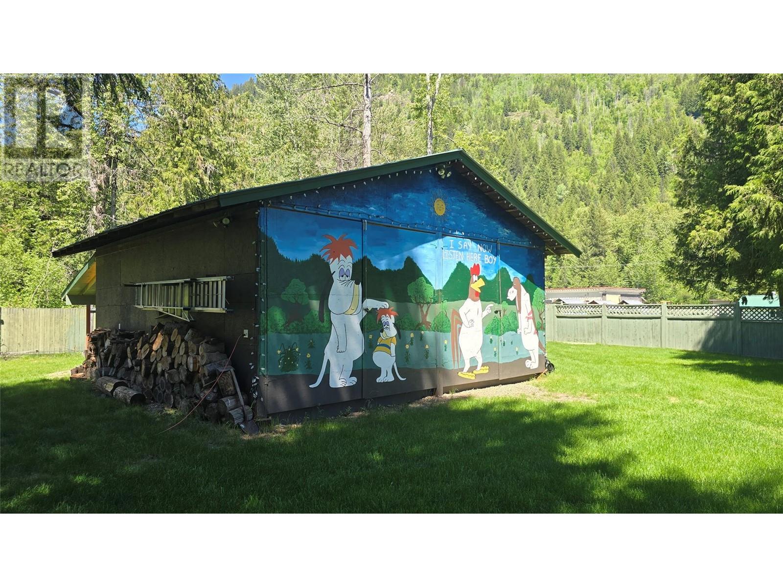 110 & 114 Motel Avenue, Salmo, British Columbia  V0G 1Z0 - Photo 30 - 10350352