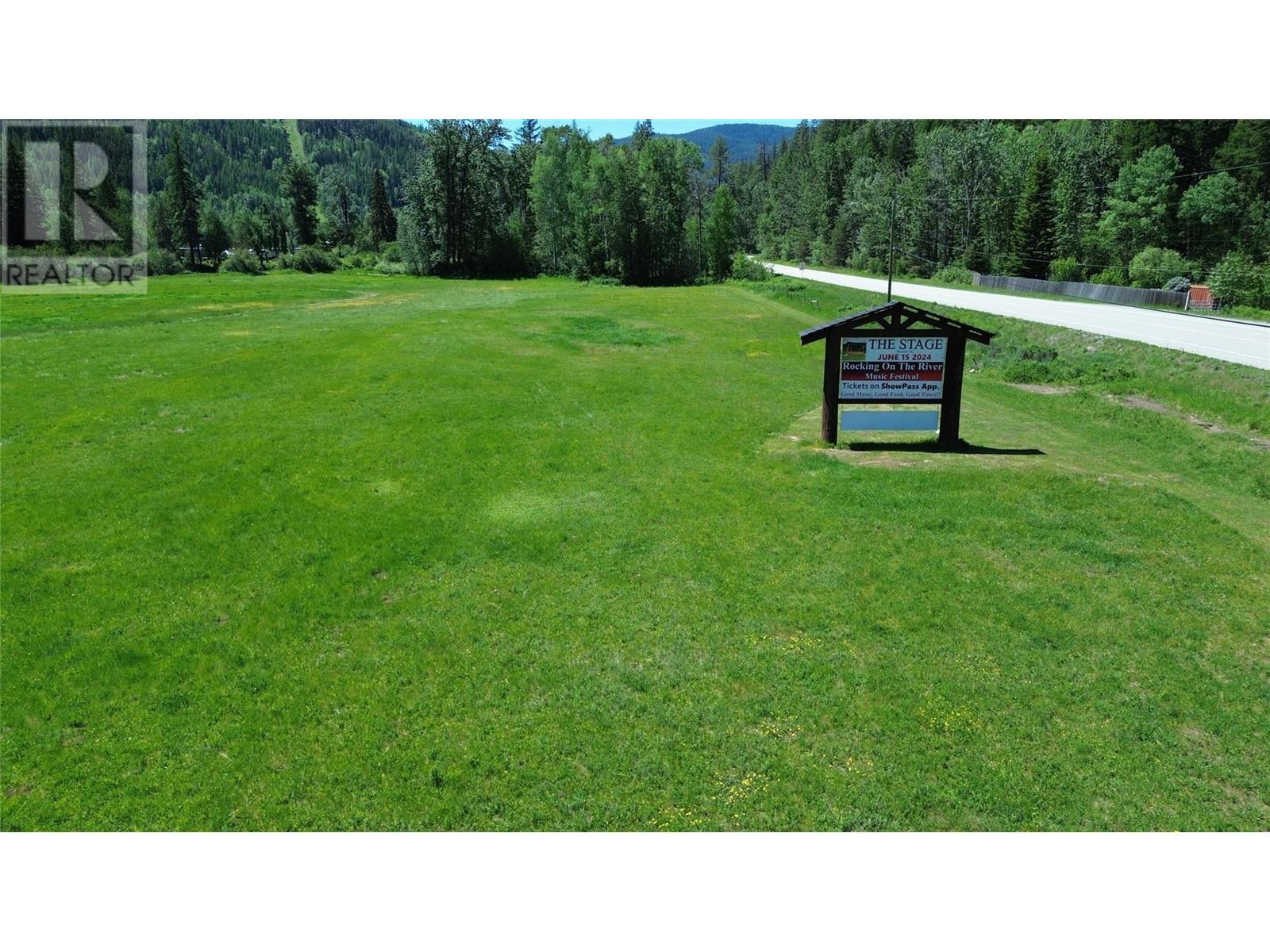 8623 3/95 Highway, Yahk, British Columbia  V0B 2P0 - Photo 11 - 10350306