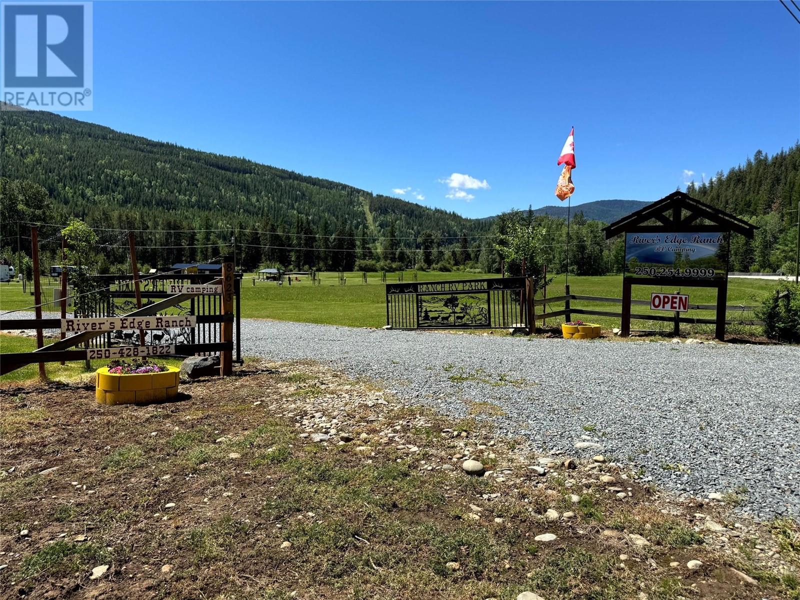 8623 3/95 Highway, Yahk, British Columbia  V0B 2P0 - Photo 16 - 10350306