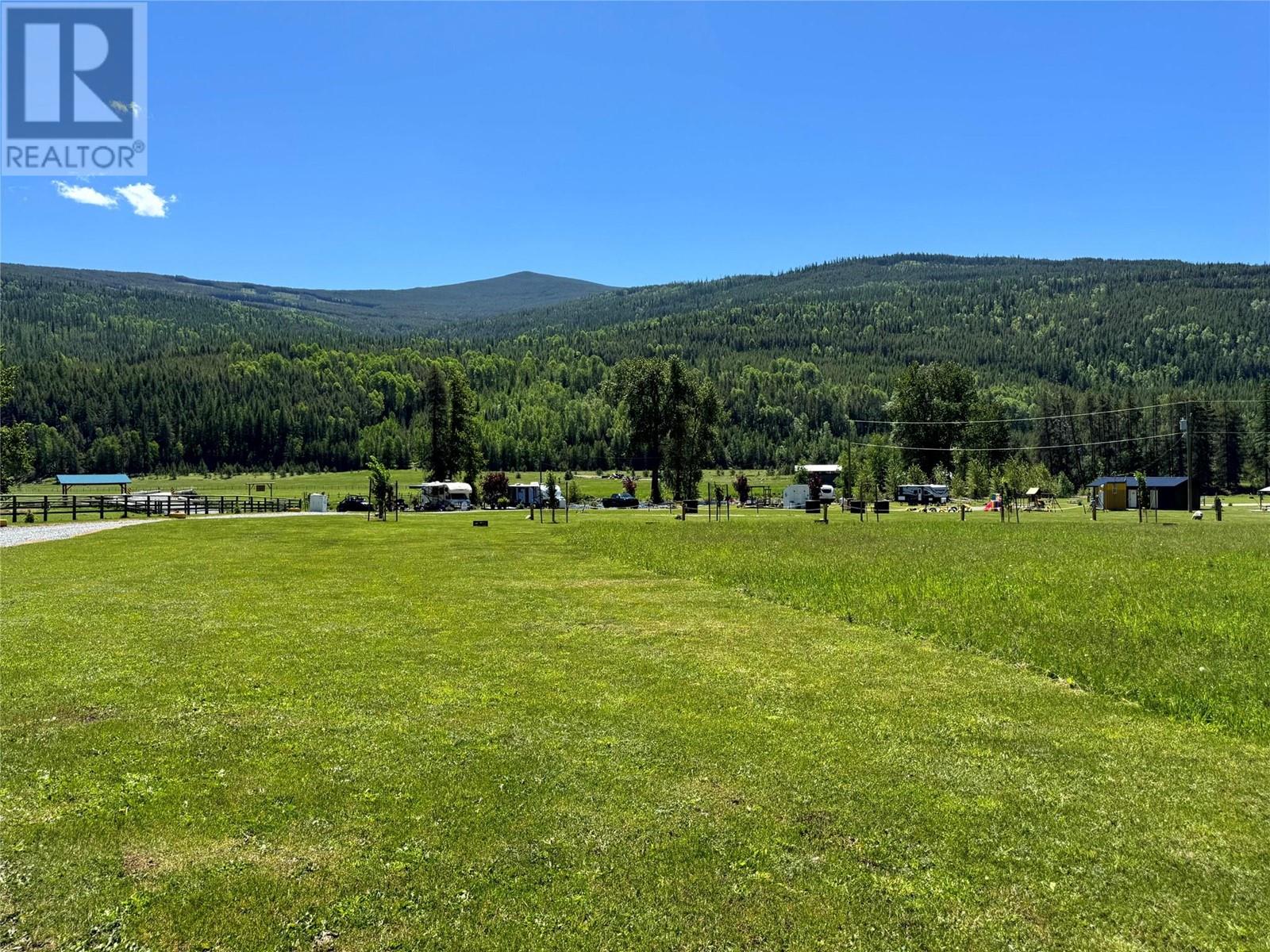 8623 3/95 Highway, Yahk, British Columbia  V0B 2P0 - Photo 19 - 10350306