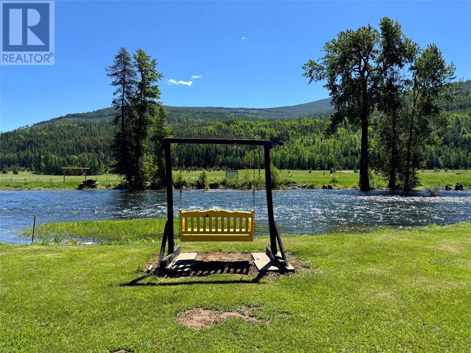 8623 3/95 Highway, Yahk, British Columbia  V0B 2P0 - Photo 25 - 10350306