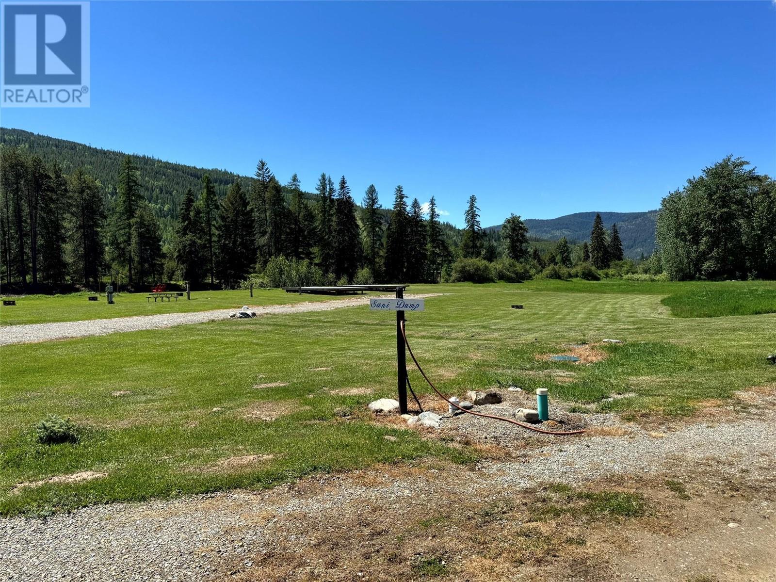 8623 3/95 Highway, Yahk, British Columbia  V0B 2P0 - Photo 32 - 10350306