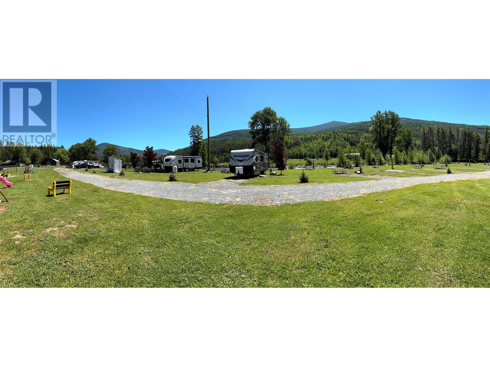 8623 3/95 Highway, Yahk, British Columbia  V0B 2P0 - Photo 35 - 10350306