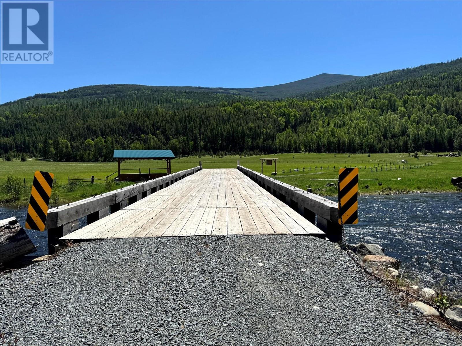 8623 3/95 Highway, Yahk, British Columbia  V0B 2P0 - Photo 38 - 10350306