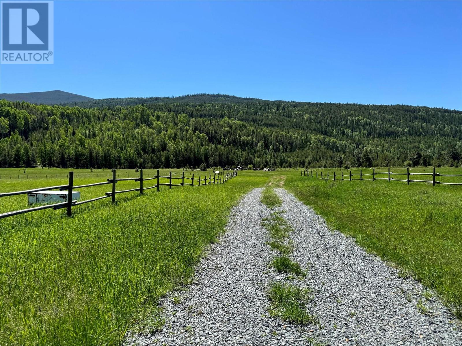 8623 3/95 Highway, Yahk, British Columbia  V0B 2P0 - Photo 40 - 10350306