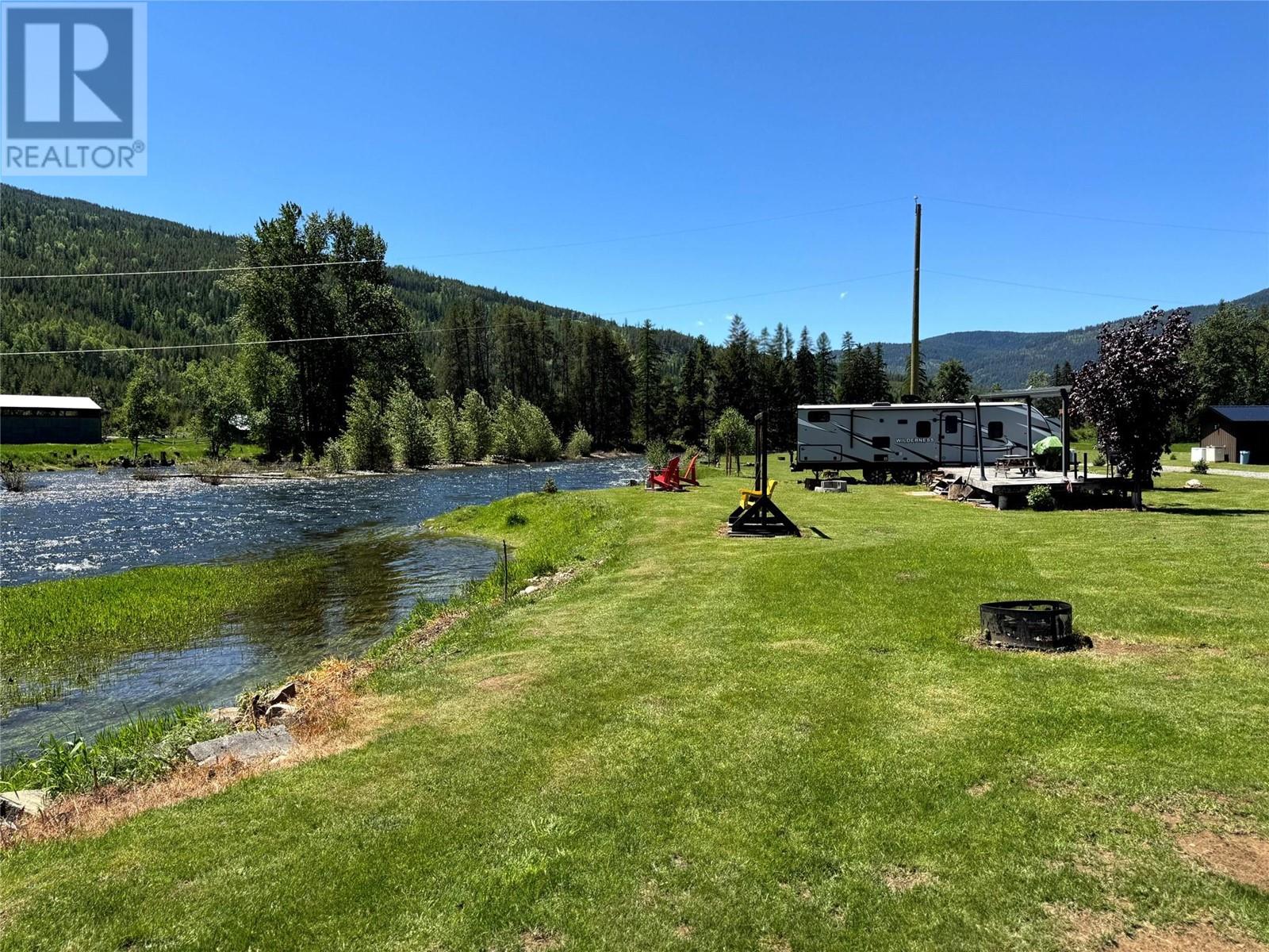 8623 3/95 Highway, Yahk, British Columbia  V0B 2P0 - Photo 50 - 10350306