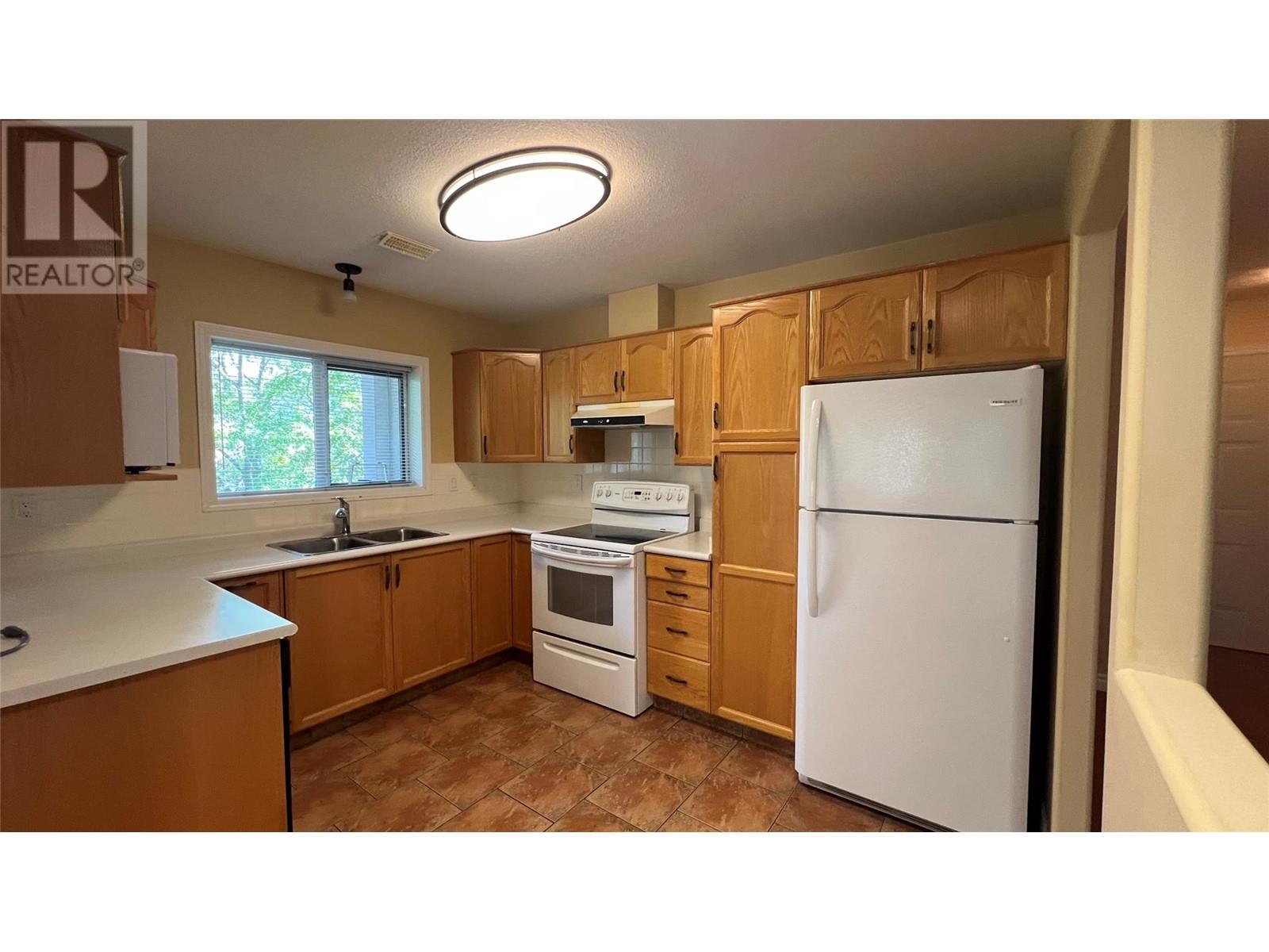 2245 Atkinson Street Unit# 407, Penticton, British Columbia  V2A 8R7 - Photo 13 - 10350357