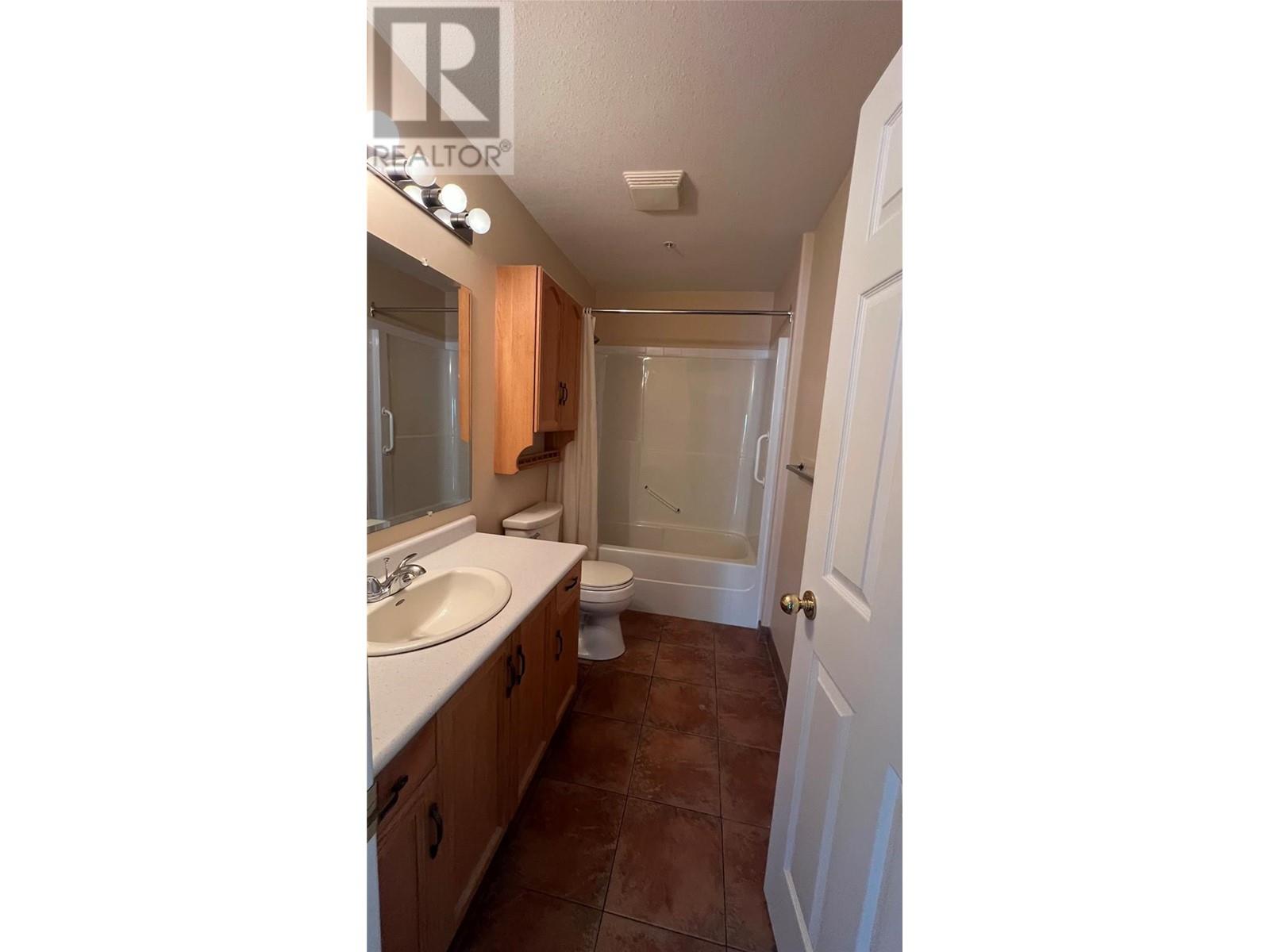 2245 Atkinson Street Unit# 407, Penticton, British Columbia  V2A 8R7 - Photo 15 - 10350357