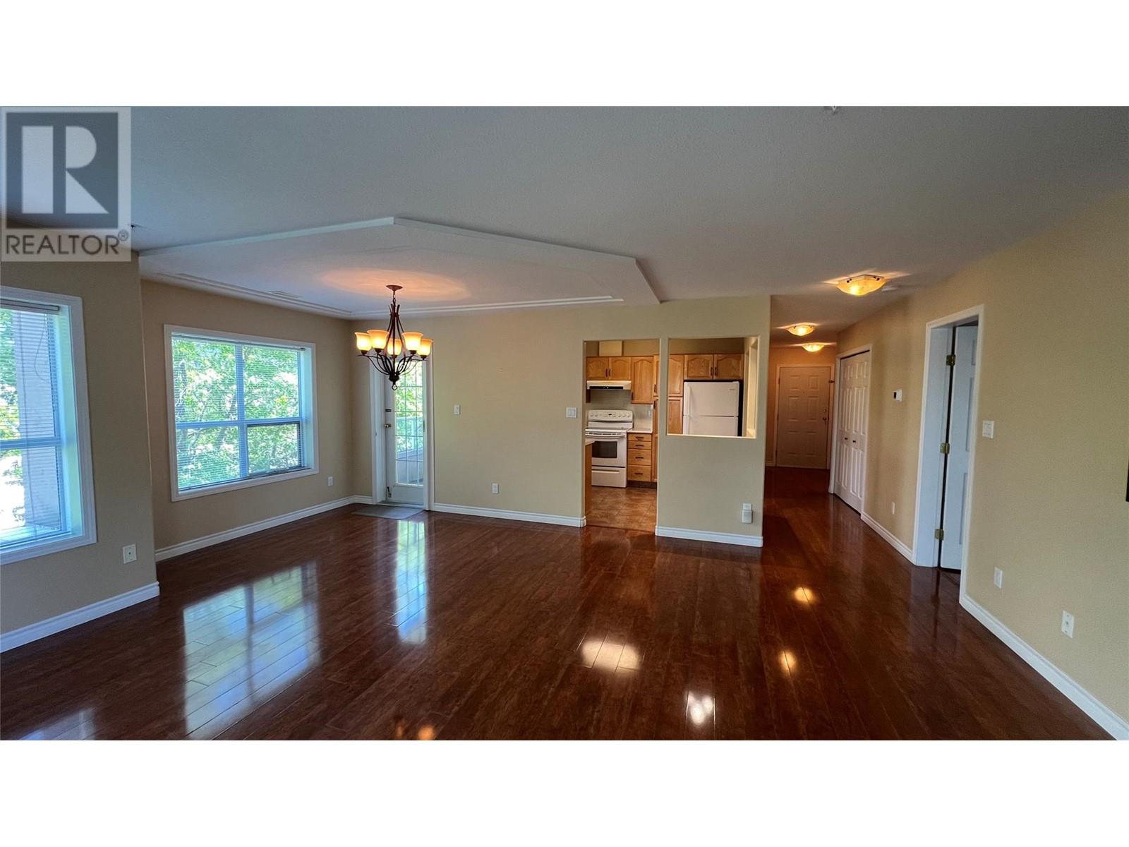 2245 Atkinson Street Unit# 407, Penticton, British Columbia  V2A 8R7 - Photo 4 - 10350357