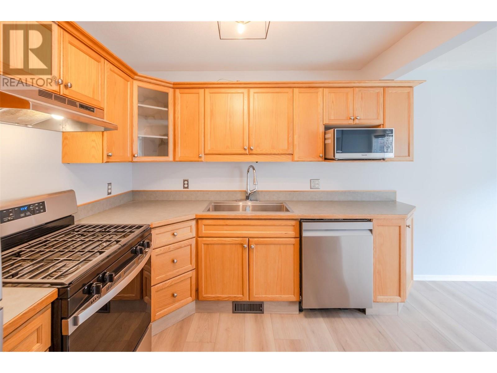 3462 South Main Street Unit# 10, Penticton, British Columbia  V2A 5J6 - Photo 14 - 10350553