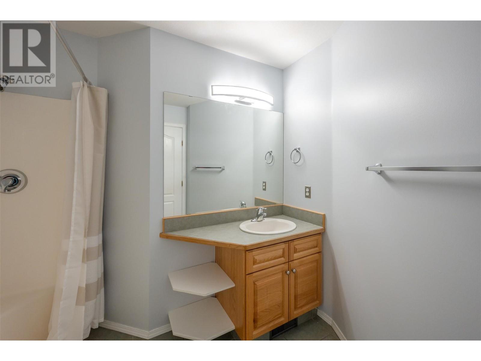 3462 South Main Street Unit# 10, Penticton, British Columbia  V2A 5J6 - Photo 29 - 10350553