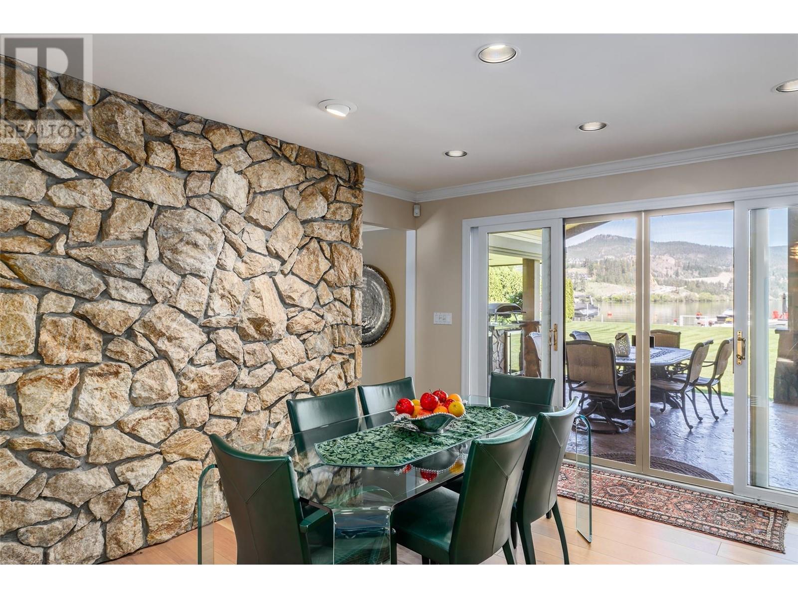 11640 Rogers Road, Lake Country, British Columbia  V4V 1X8 - Photo 16 - 10347186