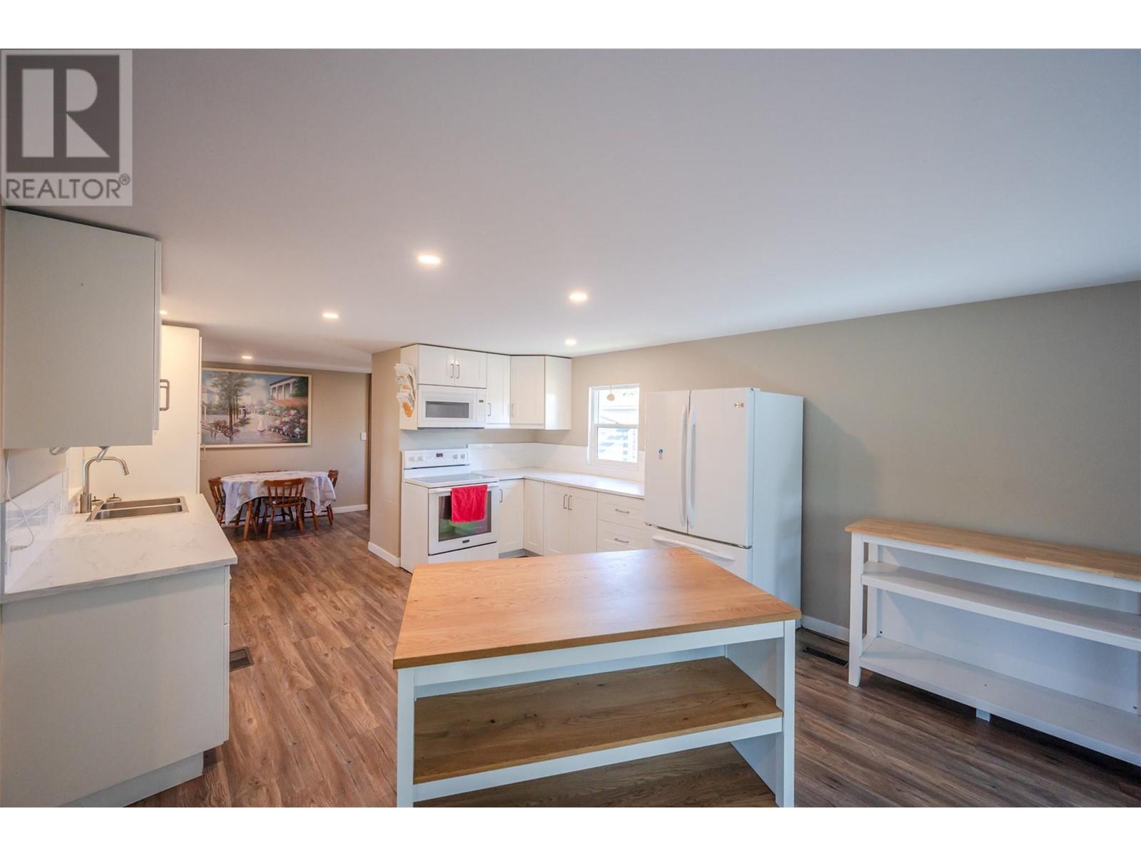 3999 Skaha Lake Road Unit# 96, Penticton, British Columbia  V2A 6J7 - Photo 10 - 10350489