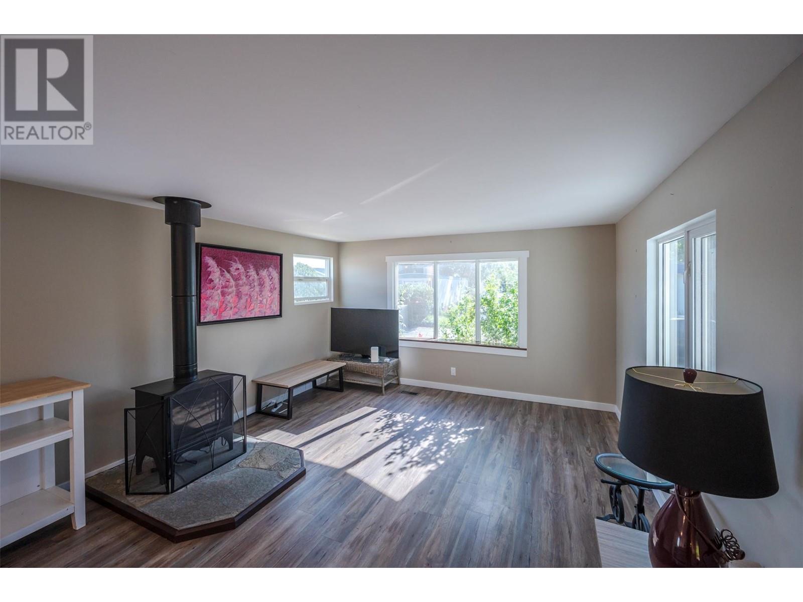 3999 Skaha Lake Road Unit# 96, Penticton, British Columbia  V2A 6J7 - Photo 4 - 10350489