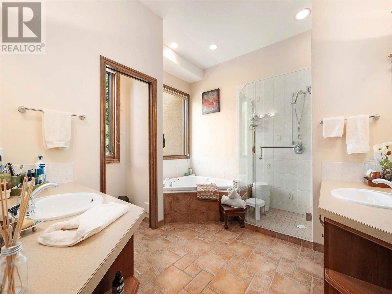 9900 Eastside Road Unit# 9, Vernon, British Columbia  V1H 1L6 - Photo 19 - 10348030