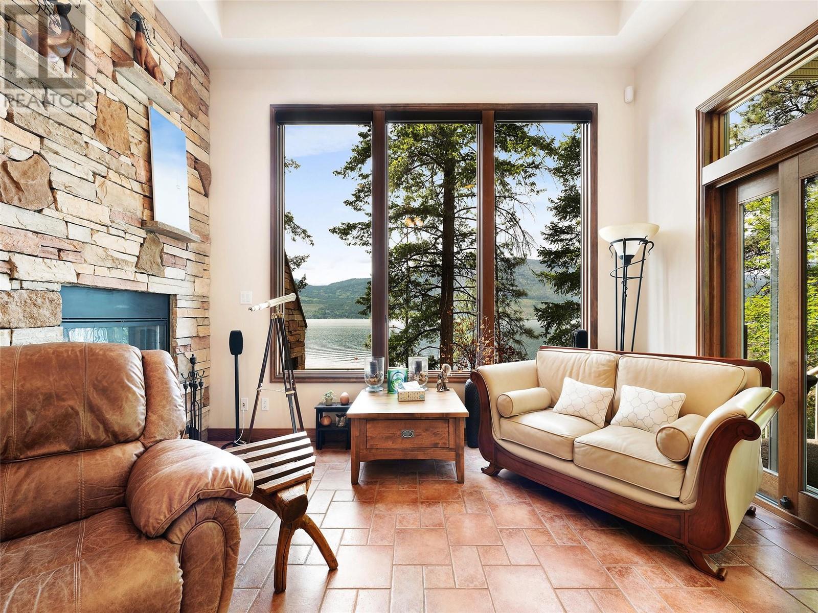 9900 Eastside Road Unit# 9, Vernon, British Columbia  V1H 1L6 - Photo 2 - 10348030