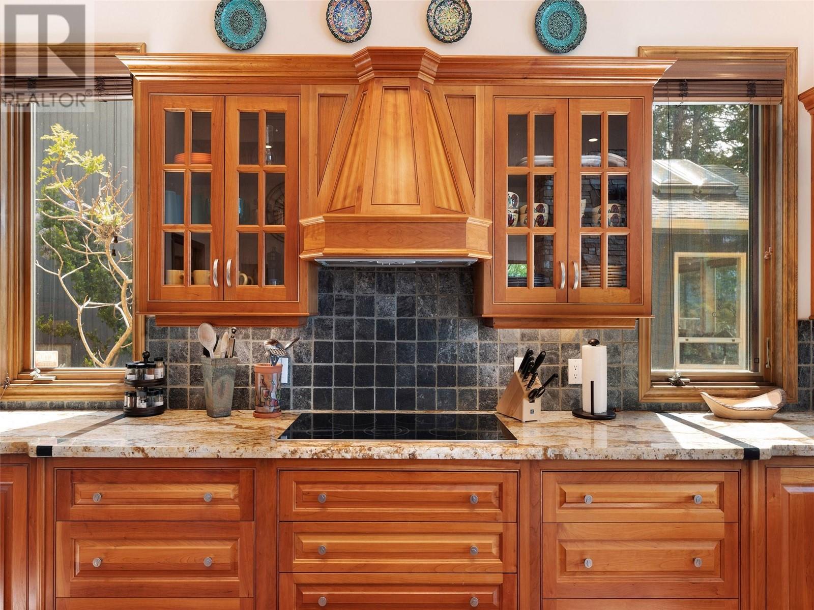 9900 Eastside Road Unit# 9, Vernon, British Columbia  V1H 1L6 - Photo 37 - 10348030