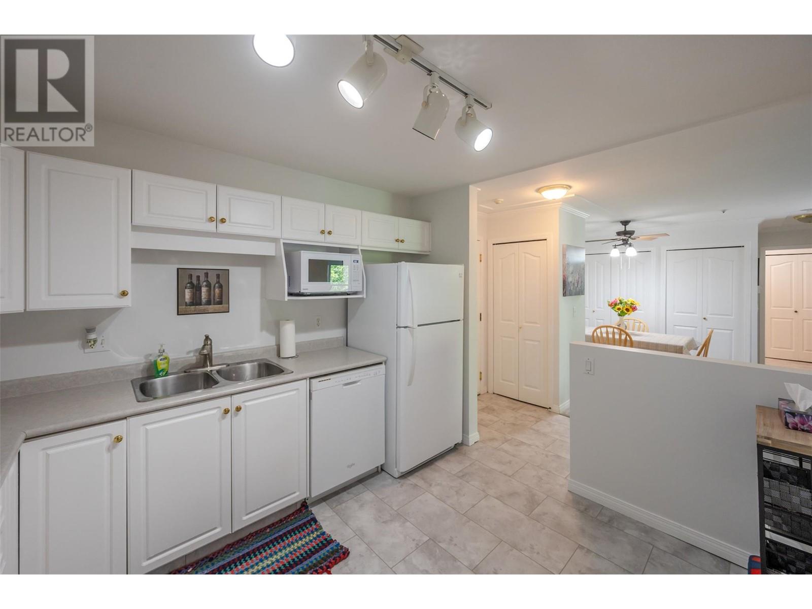 329 Rigsby Street Unit# 406, Penticton, British Columbia  V2A 5S6 - Photo 14 - 10350629