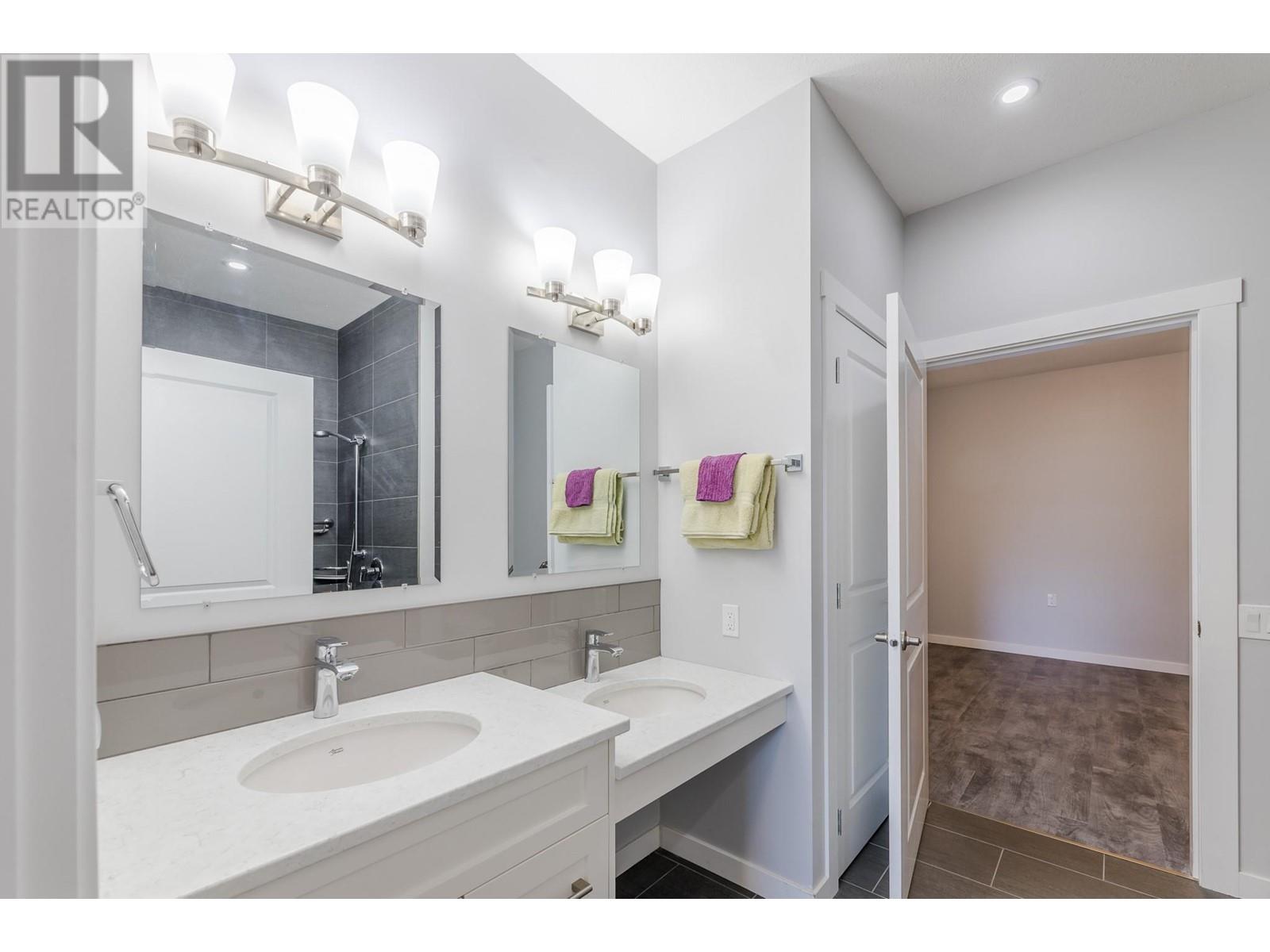 12007 Sinclair Road, Summerland, British Columbia  V0H 1Z8 - Photo 14 - 10350475