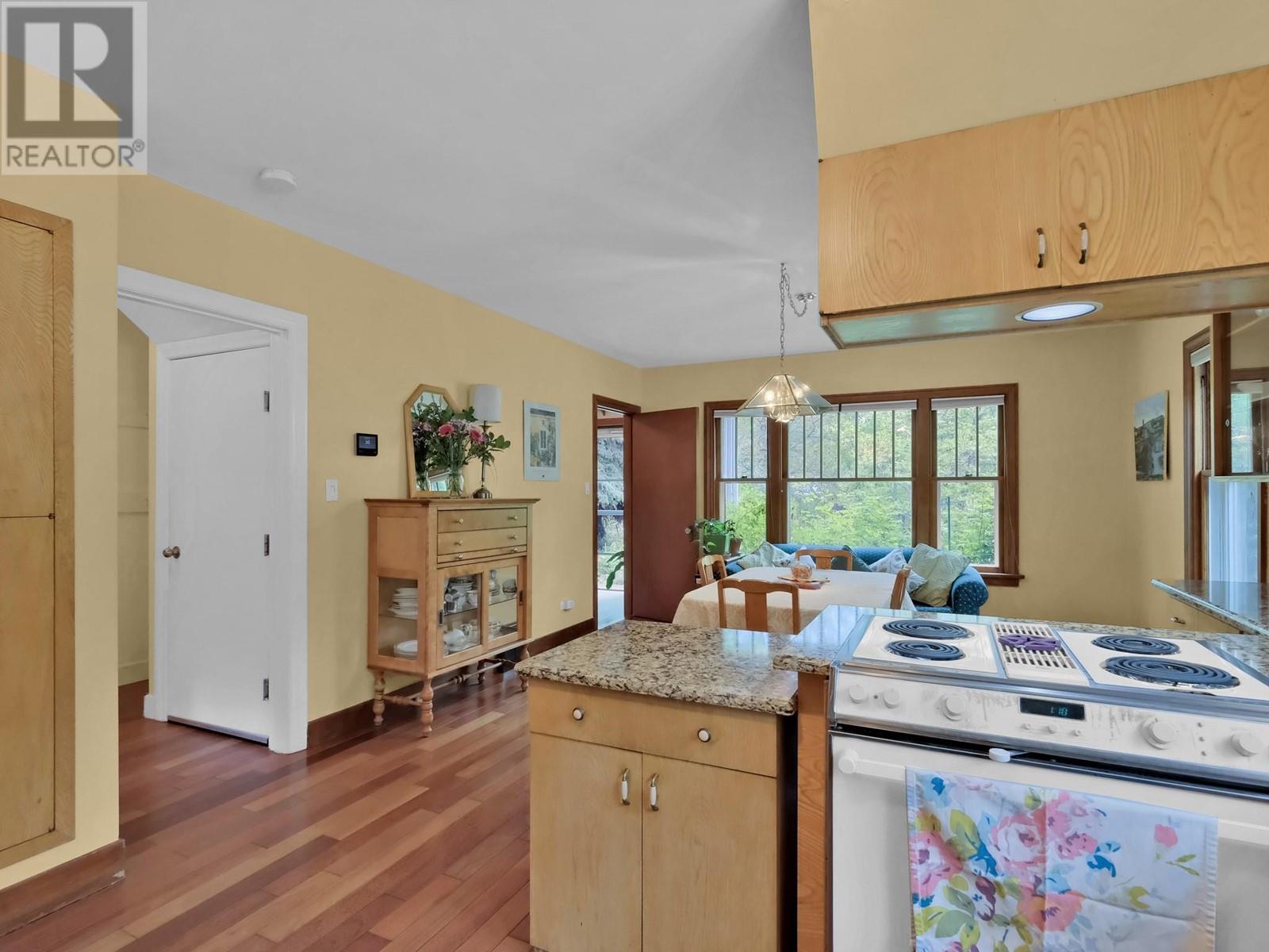7118 Peach Orchard Road, Summerland, British Columbia  V0H 1Z6 - Photo 10 - 10350638