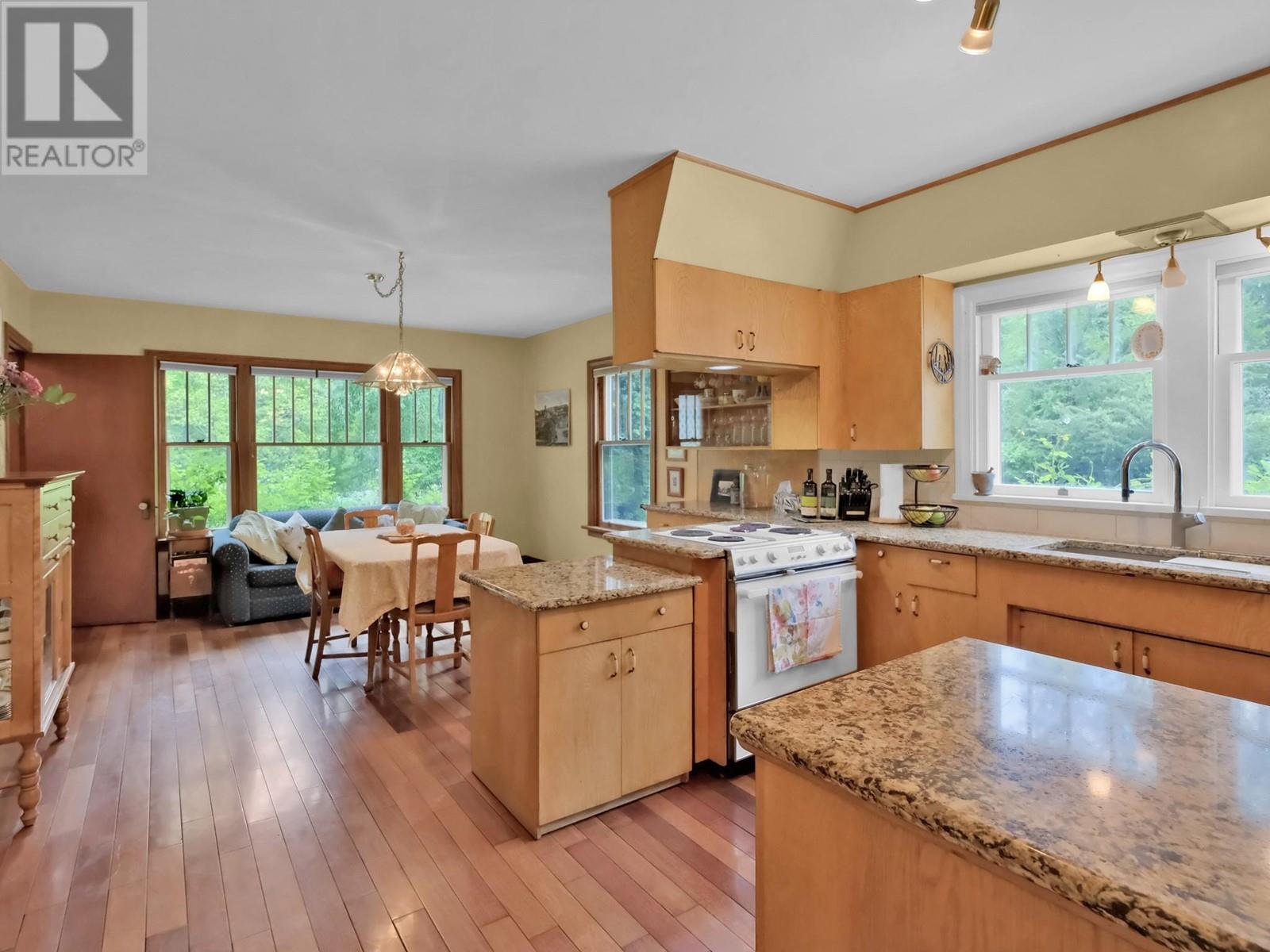 7118 Peach Orchard Road, Summerland, British Columbia  V0H 1Z6 - Photo 9 - 10350638