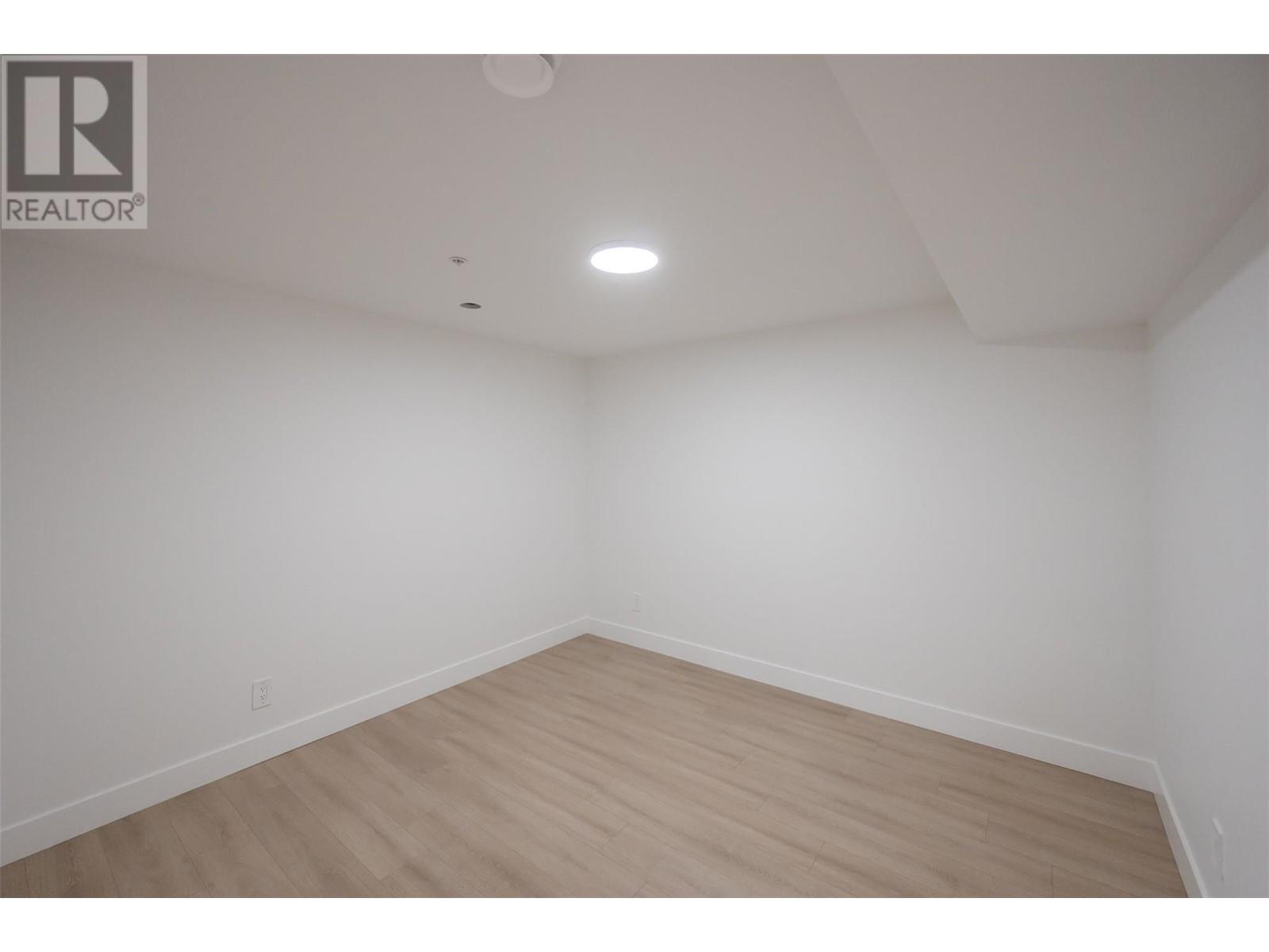 60 Roy Avenue Unit# 103, Penticton, British Columbia  V2A 3M7 - Photo 44 - 10350649