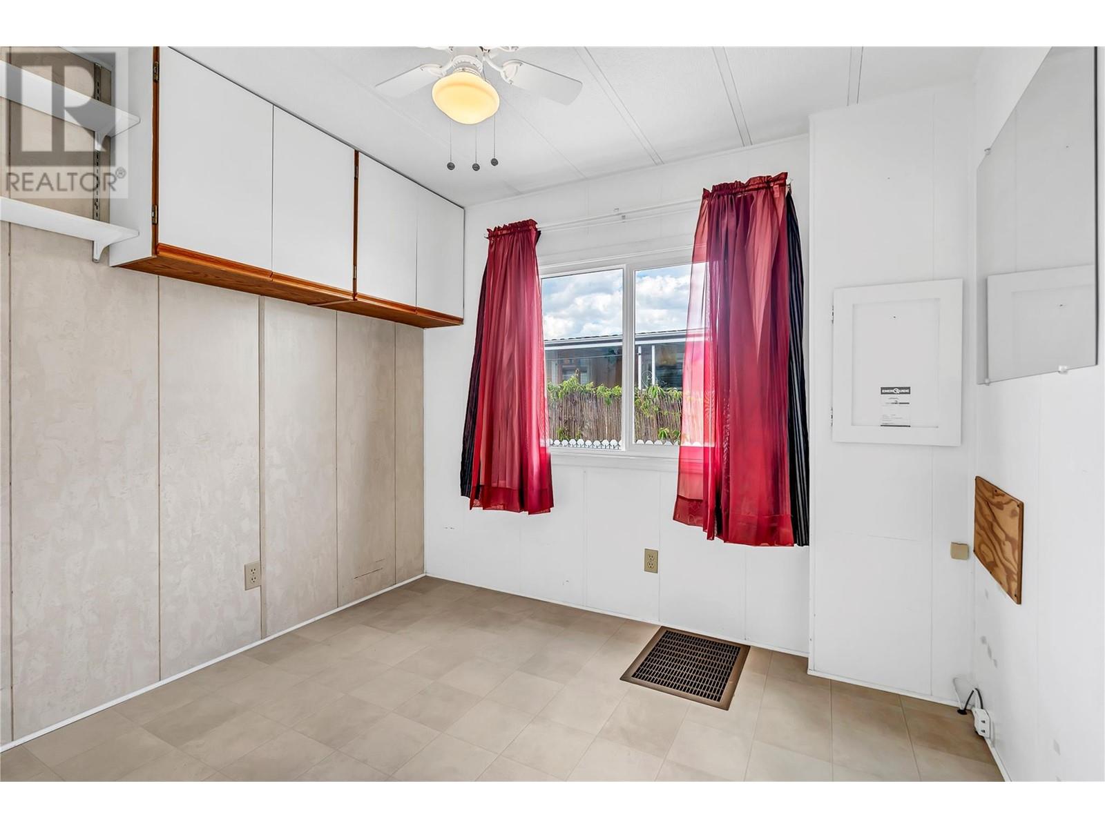 999 Burnaby Avenue Unit# 19, Penticton, British Columbia  V2A 1G7 - Photo 11 - 10350418