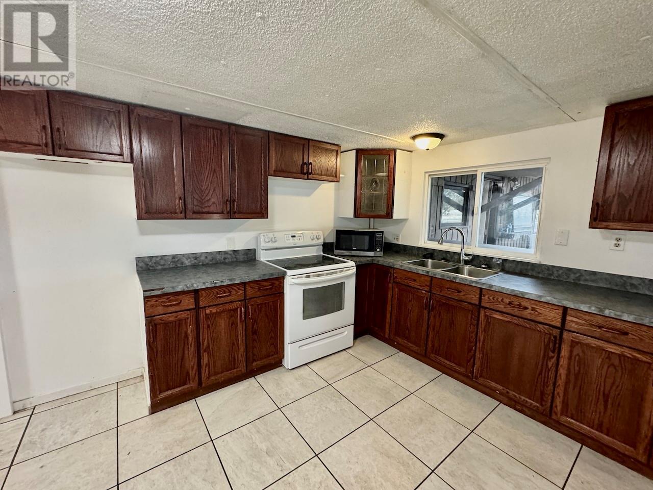 124 Road 10, Oliver, British Columbia  V0H 1T1 - Photo 17 - 10350358
