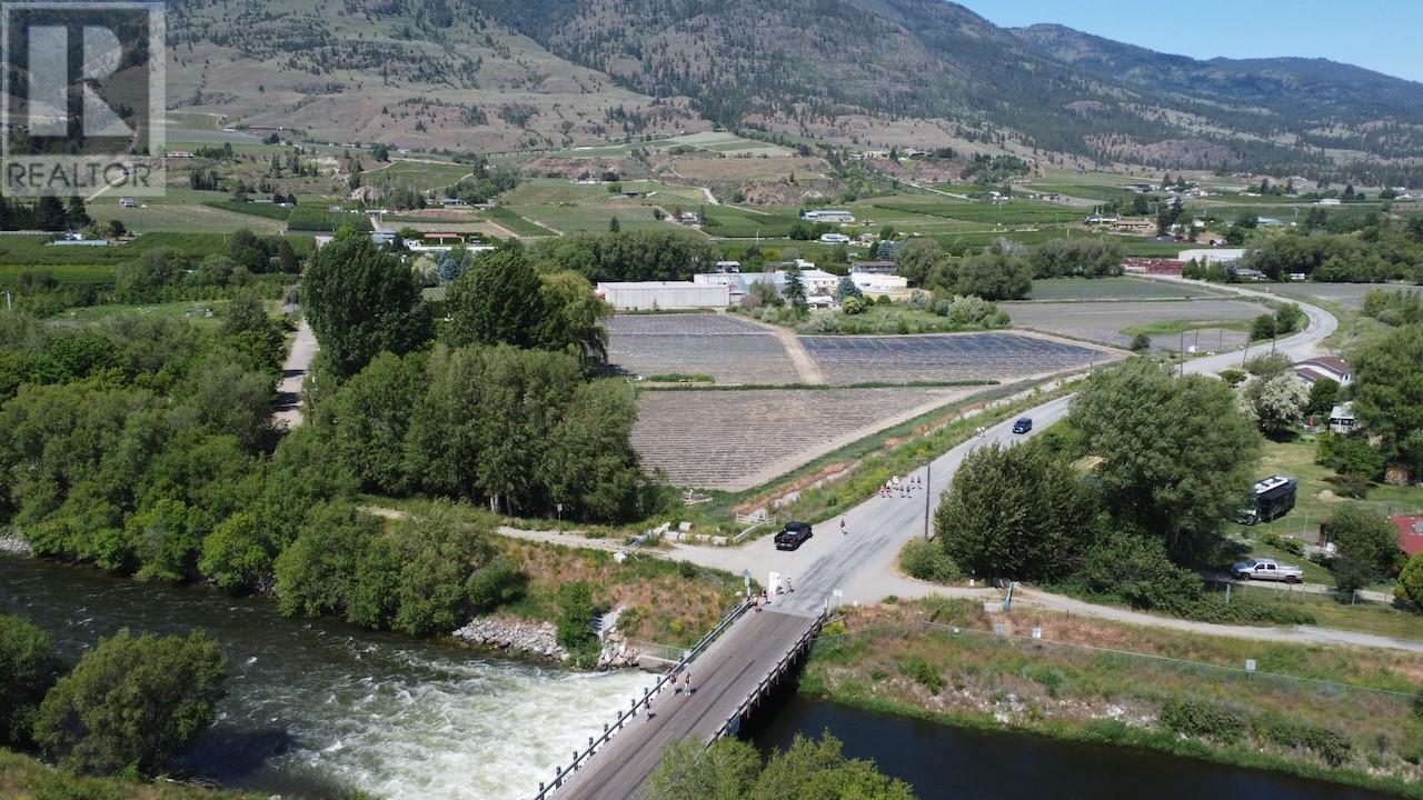 124 Road 10, Oliver, British Columbia  V0H 1T1 - Photo 4 - 10350358