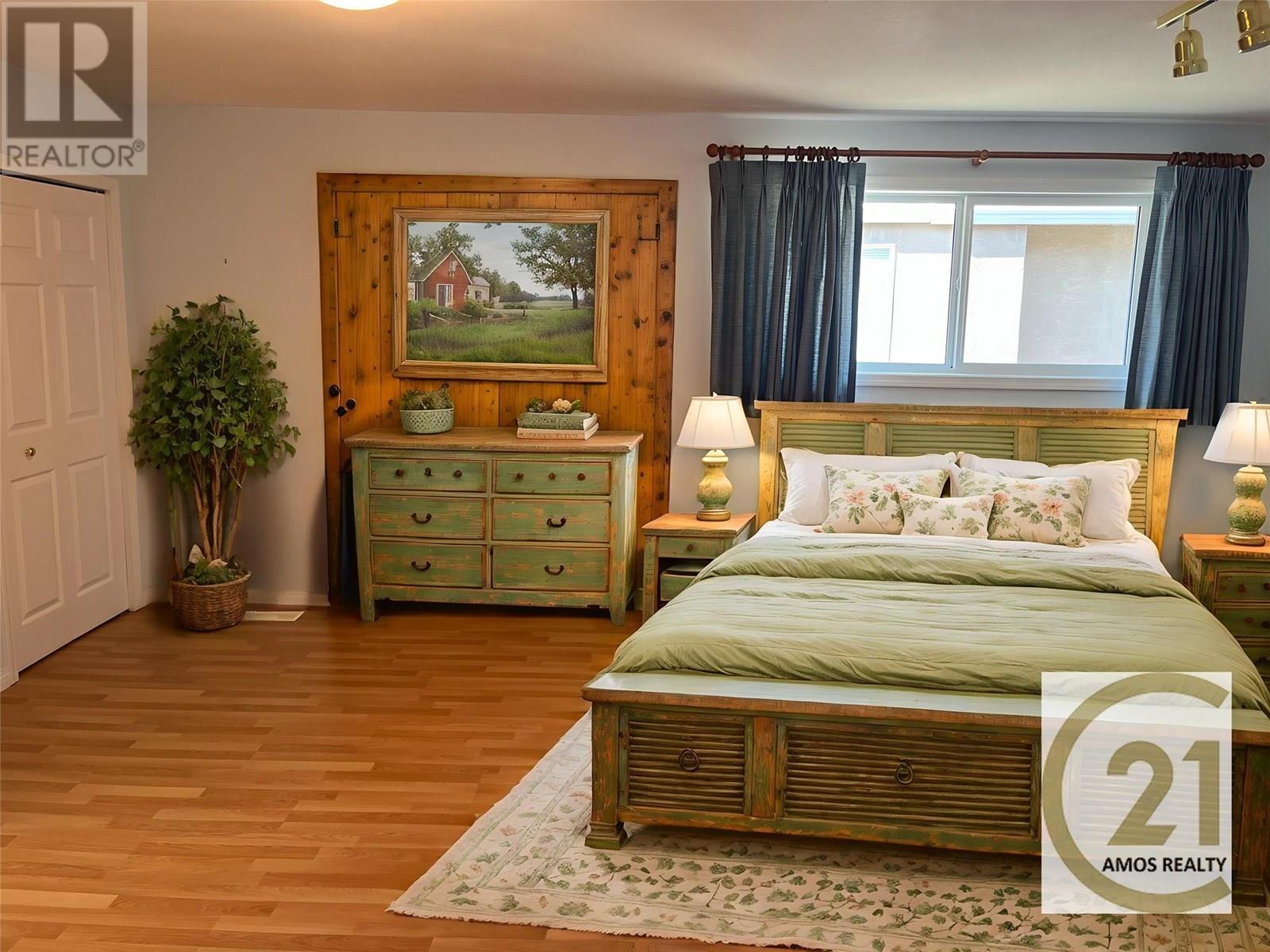 6108 Saint Martin Place, Oliver, British Columbia  V0H 1T0 - Photo 7 - 10350517