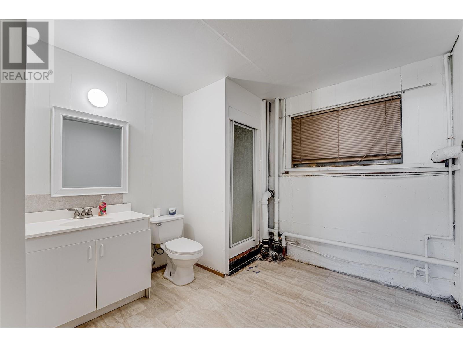 6650 Okanagan Avenue, Vernon, British Columbia  V1H 1M2 - Photo 37 - 10350747