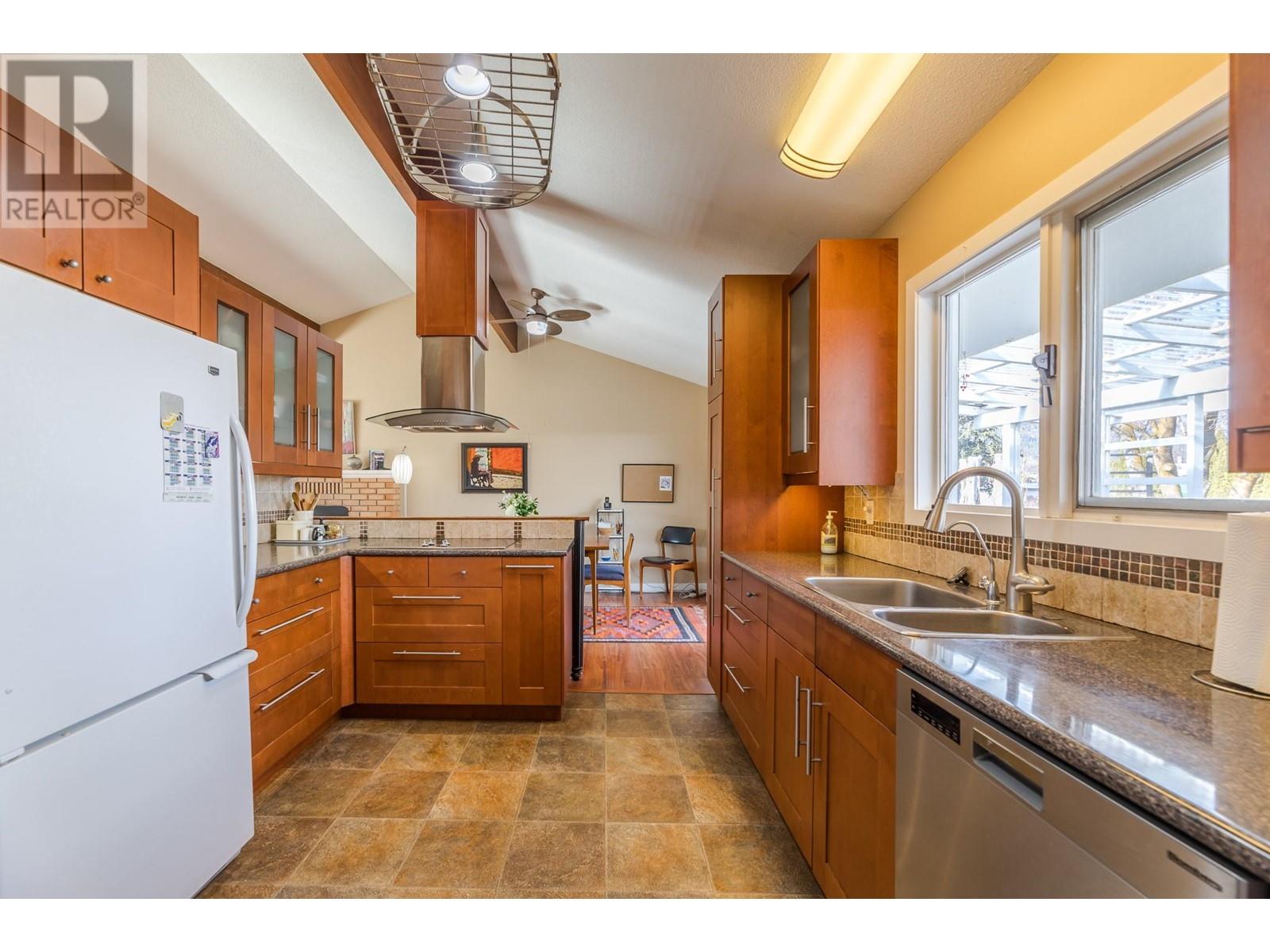 10114 Prairie Valley Road, Summerland, British Columbia  V0H 1Z0 - Photo 14 - 10349841