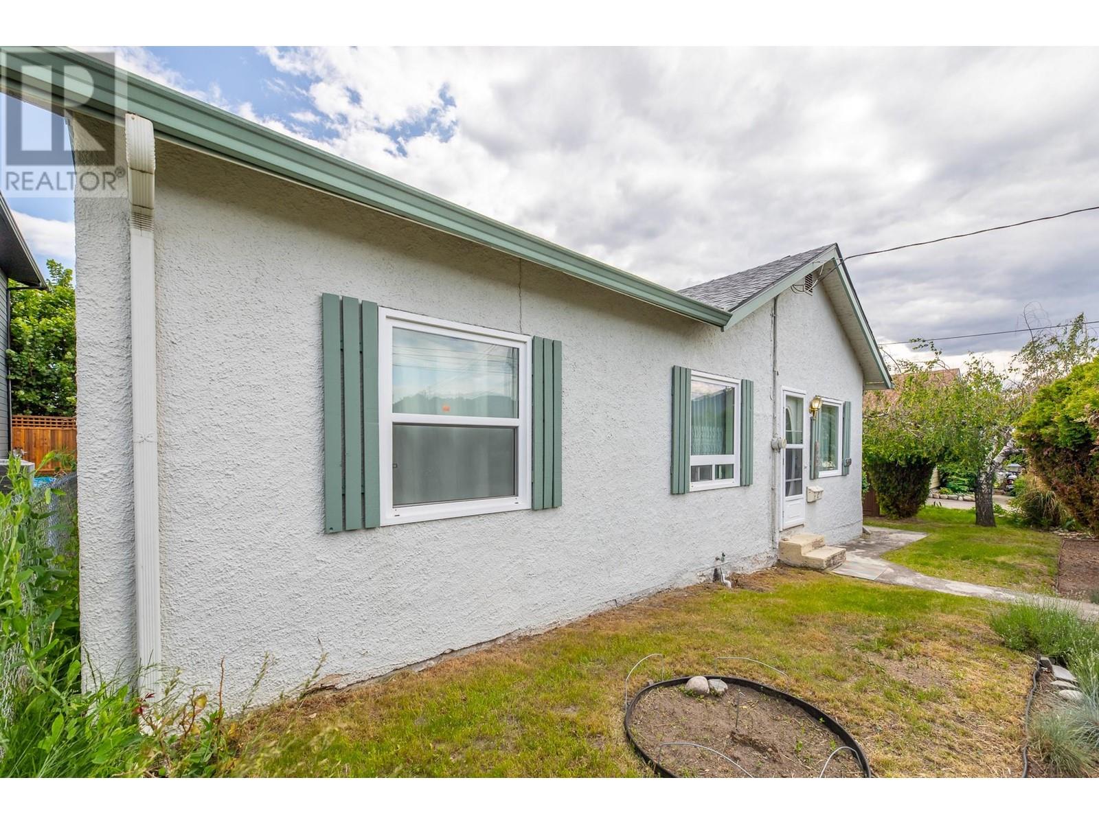 566 Penticton Avenue, Penticton, British Columbia  V2A 2M6 - Photo 1 - 10350264