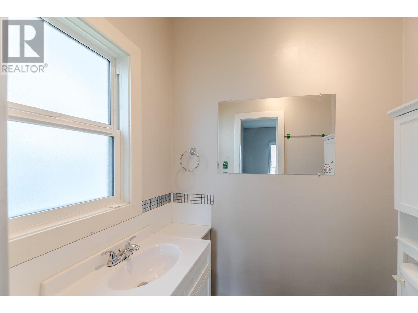 566 Penticton Avenue, Penticton, British Columbia  V2A 2M6 - Photo 12 - 10350264