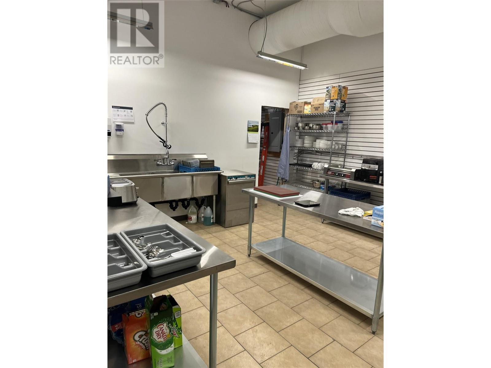 320 Iles Way Unit# 102, Tumbler Ridge, British Columbia  V0C 2W0 - Photo 5 - 10349407