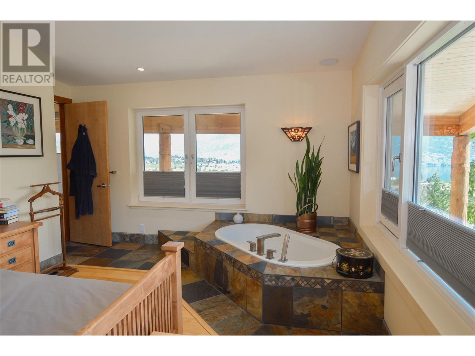 12015 Trayler Place, Summerland, British Columbia  V0H 1Z7 - Photo 29 - 10350950