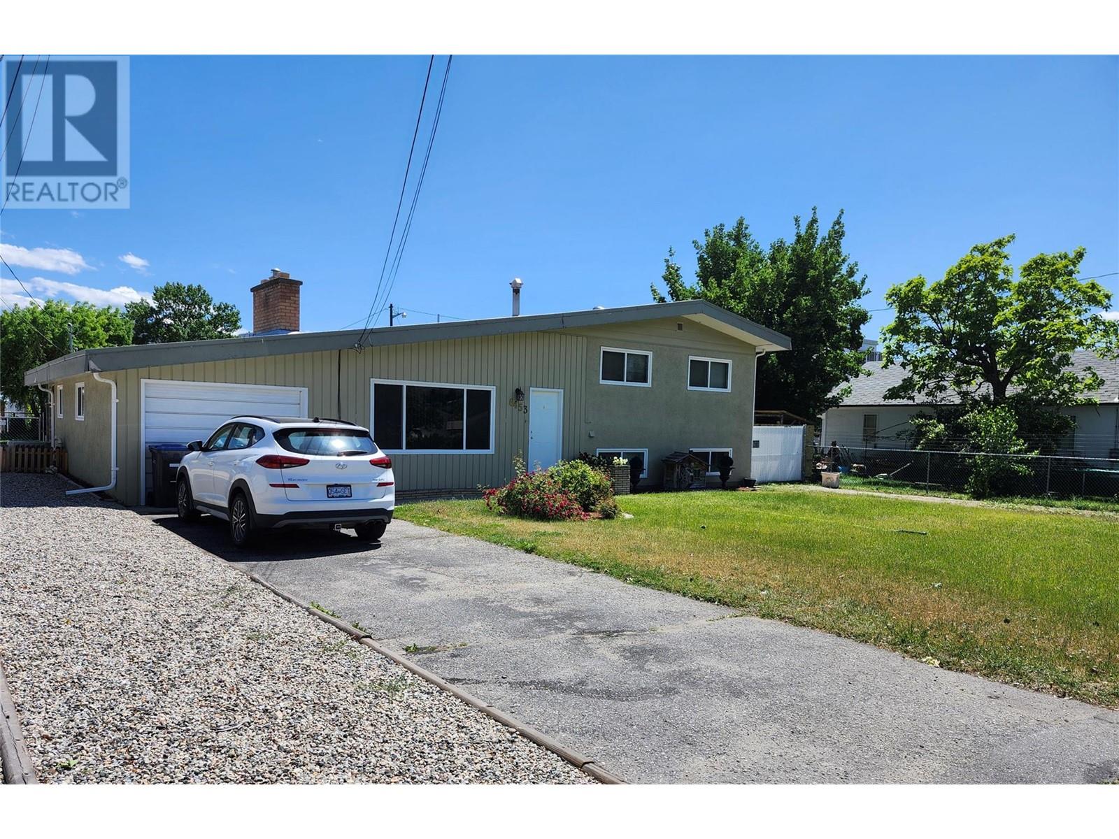 6453 Park Drive, Oliver, British Columbia  V0H 1T3 - Photo 1 - 10350952