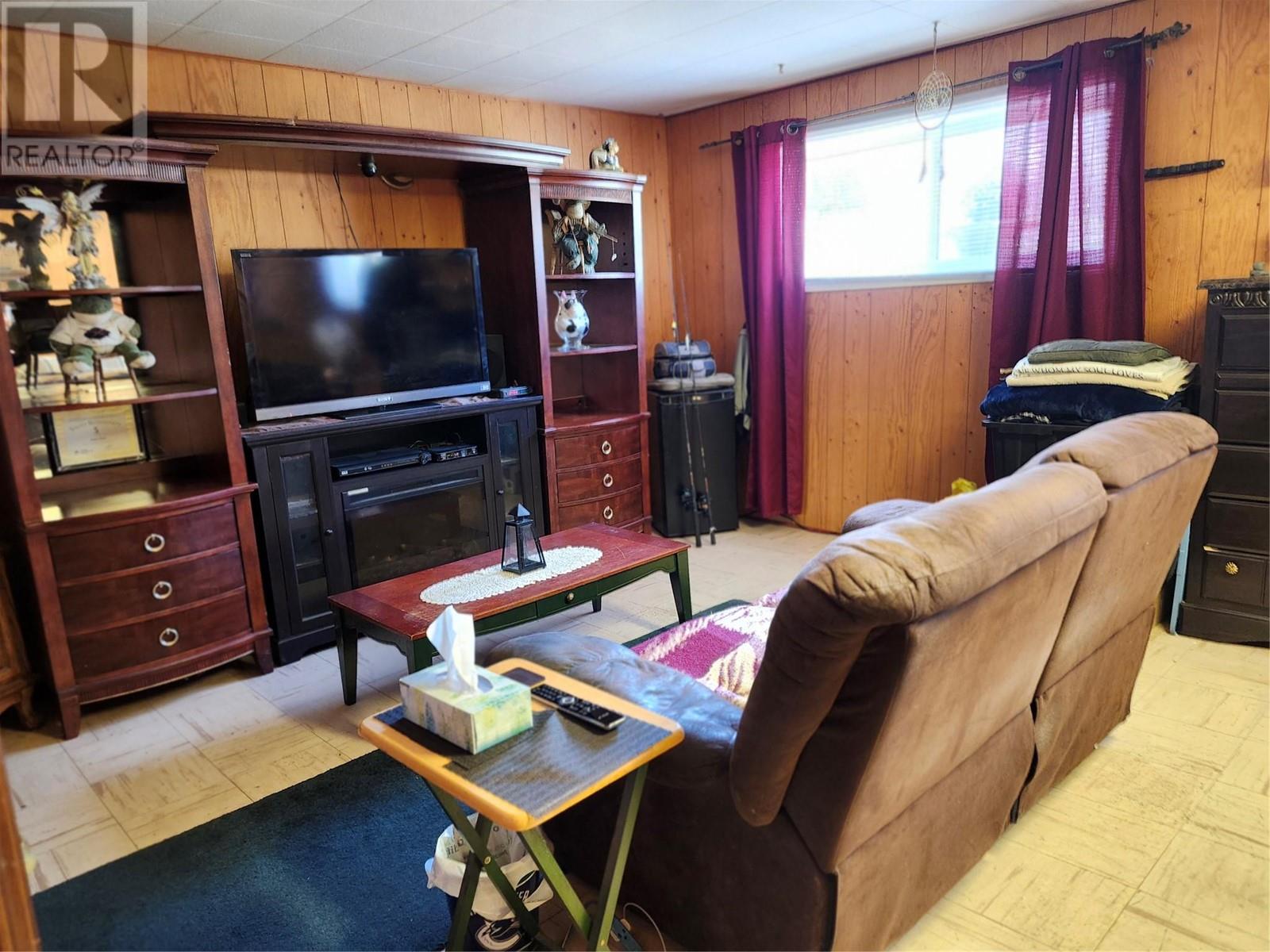 6453 Park Drive, Oliver, British Columbia  V0H 1T3 - Photo 12 - 10350952