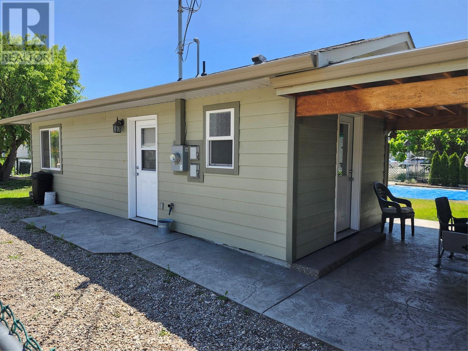 6453 Park Drive, Oliver, British Columbia  V0H 1T3 - Photo 3 - 10350952