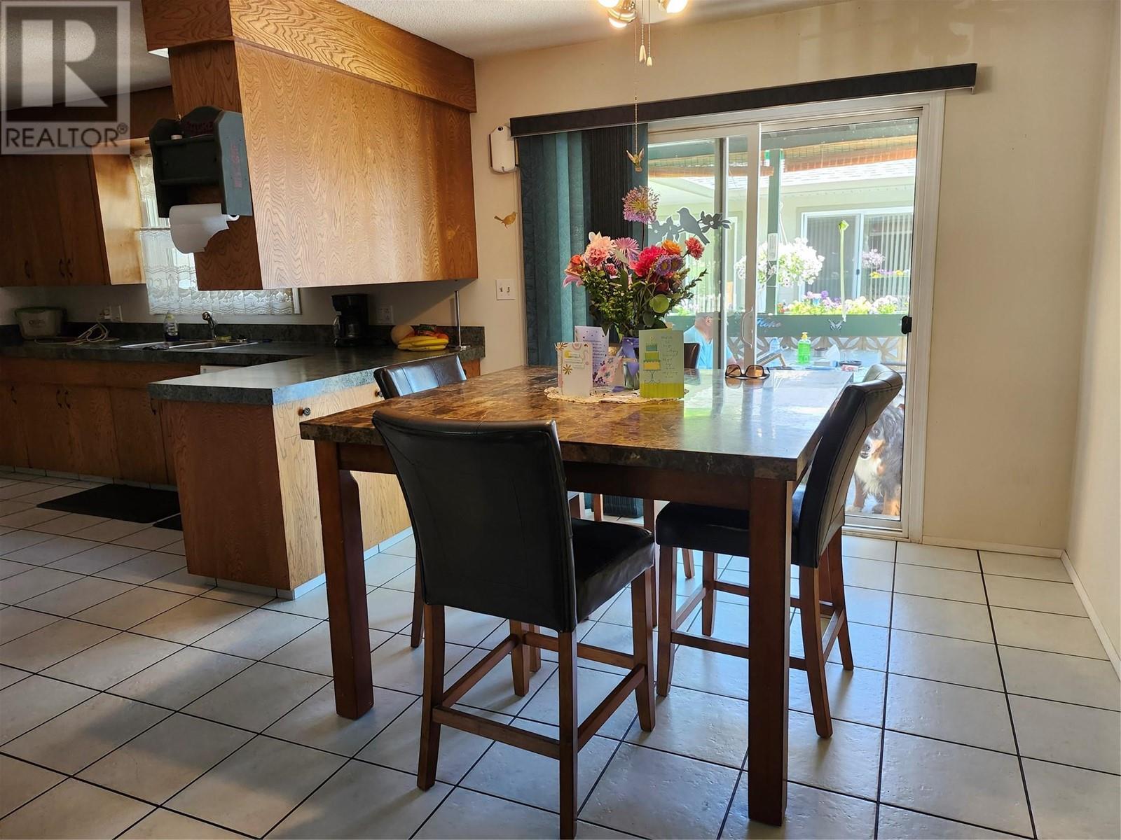 6453 Park Drive, Oliver, British Columbia  V0H 1T3 - Photo 6 - 10350952