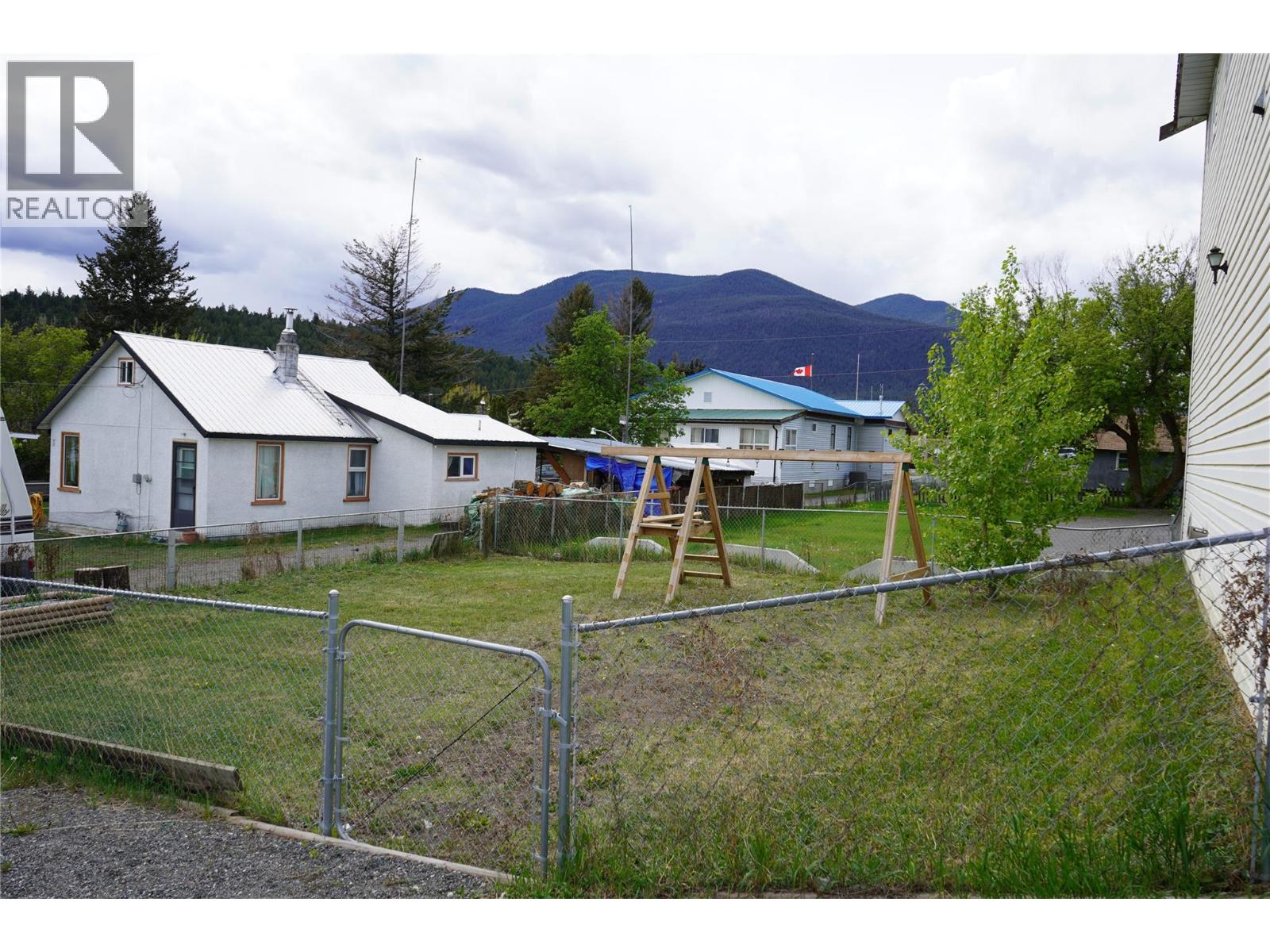 1511 Cariboo Highway, Clinton, British Columbia  V0K 1K0 - Photo 10 - 10350778